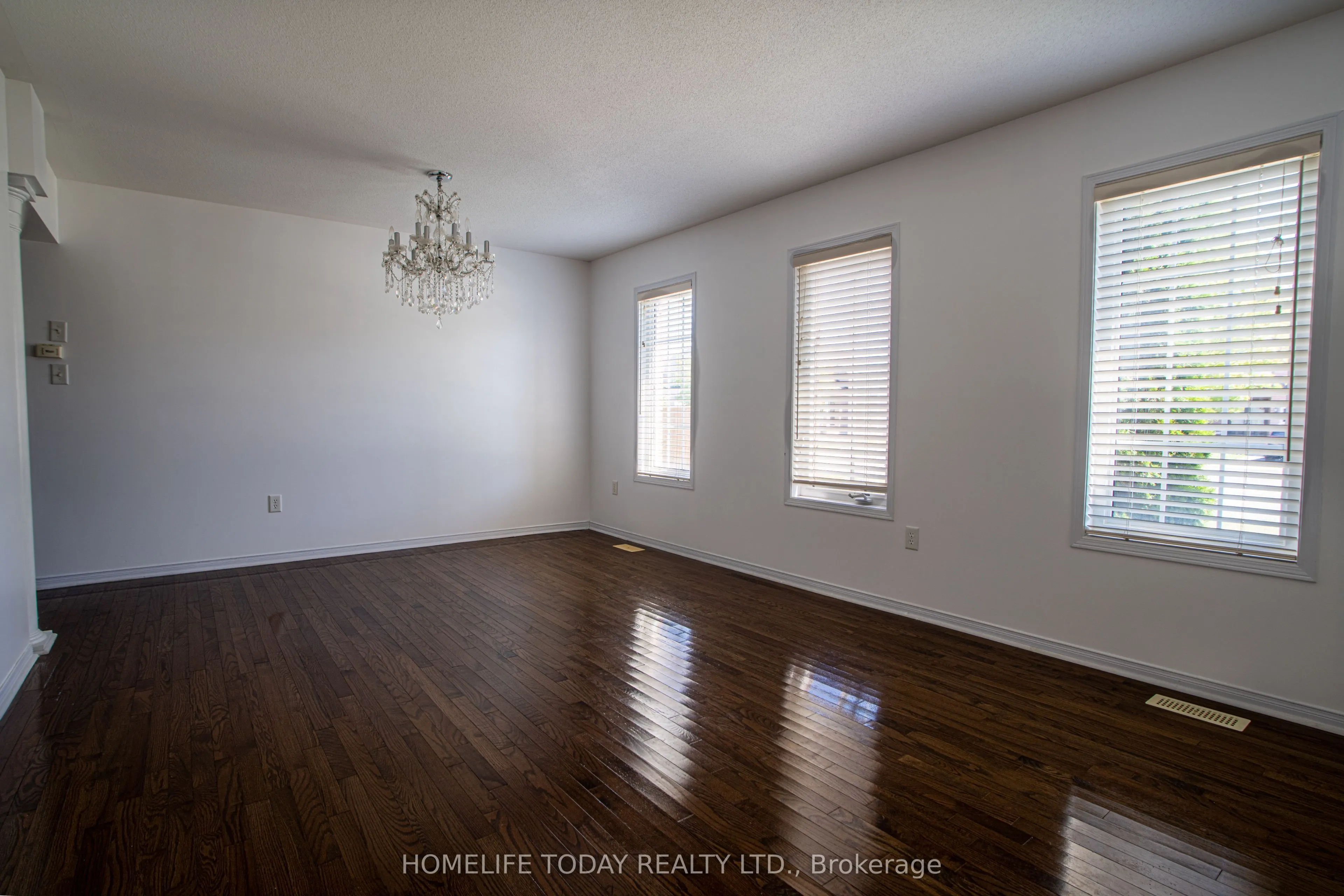 2 Pardon Avenue, #Main