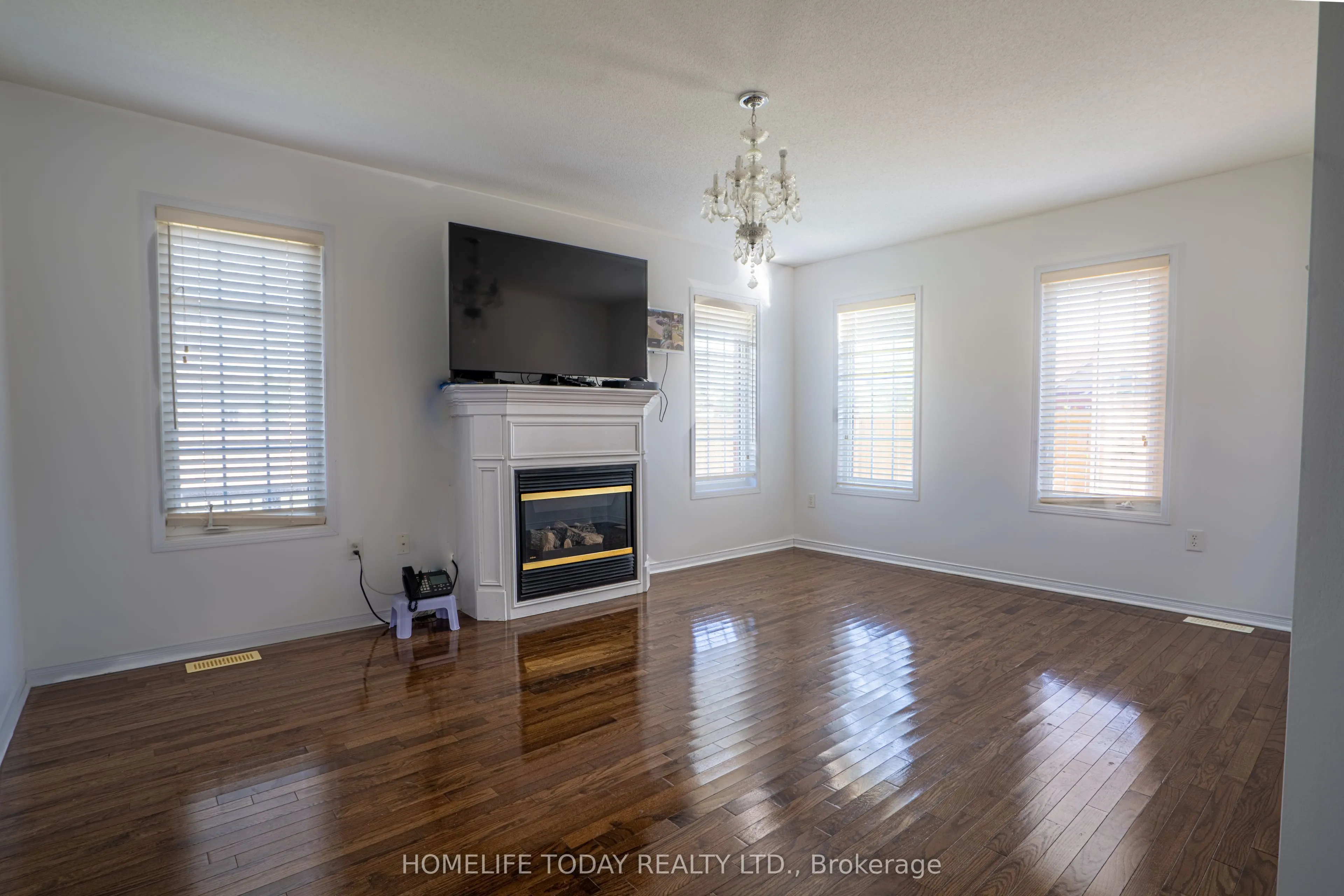 2 Pardon Avenue, #Main