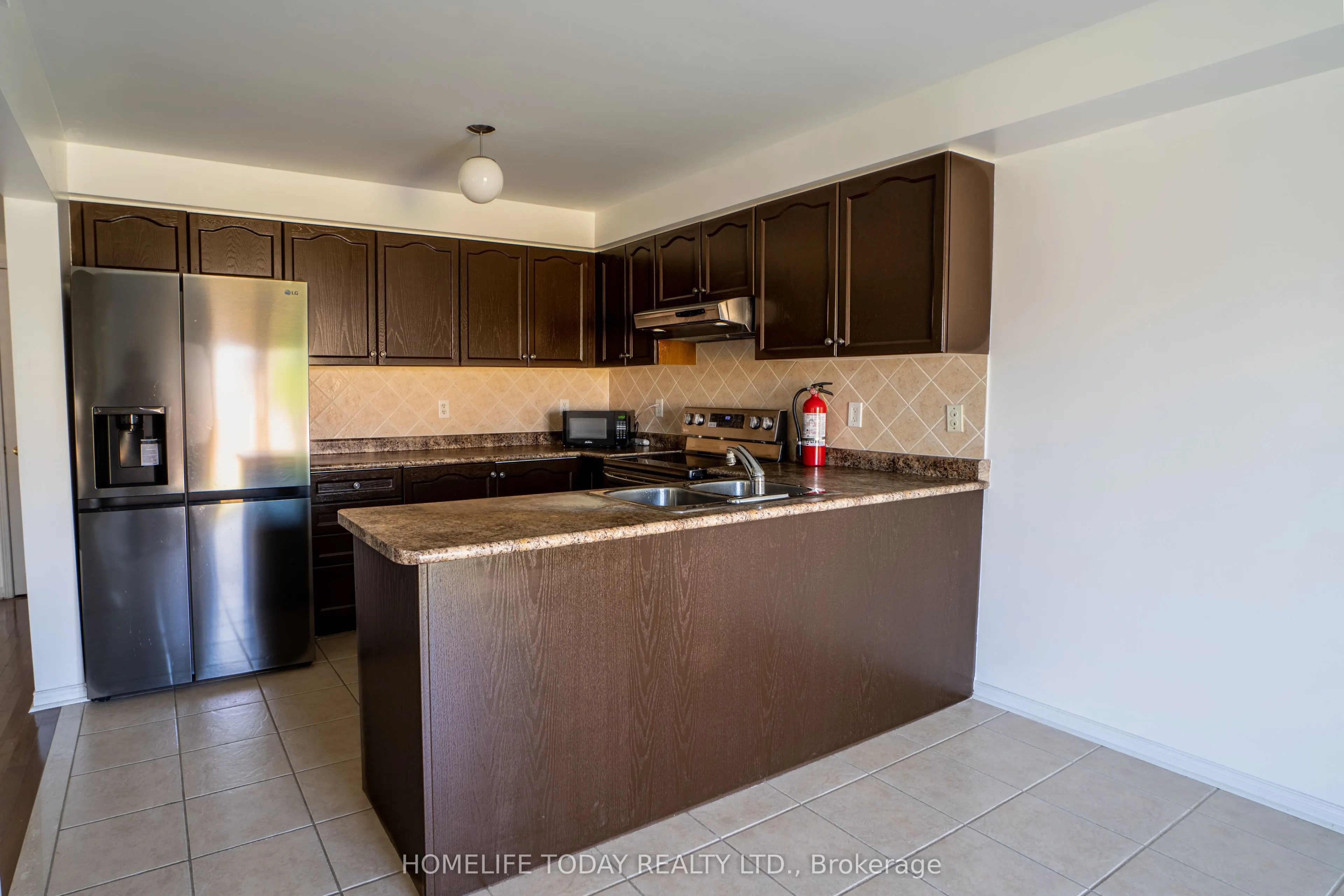 2 Pardon Avenue, #Main