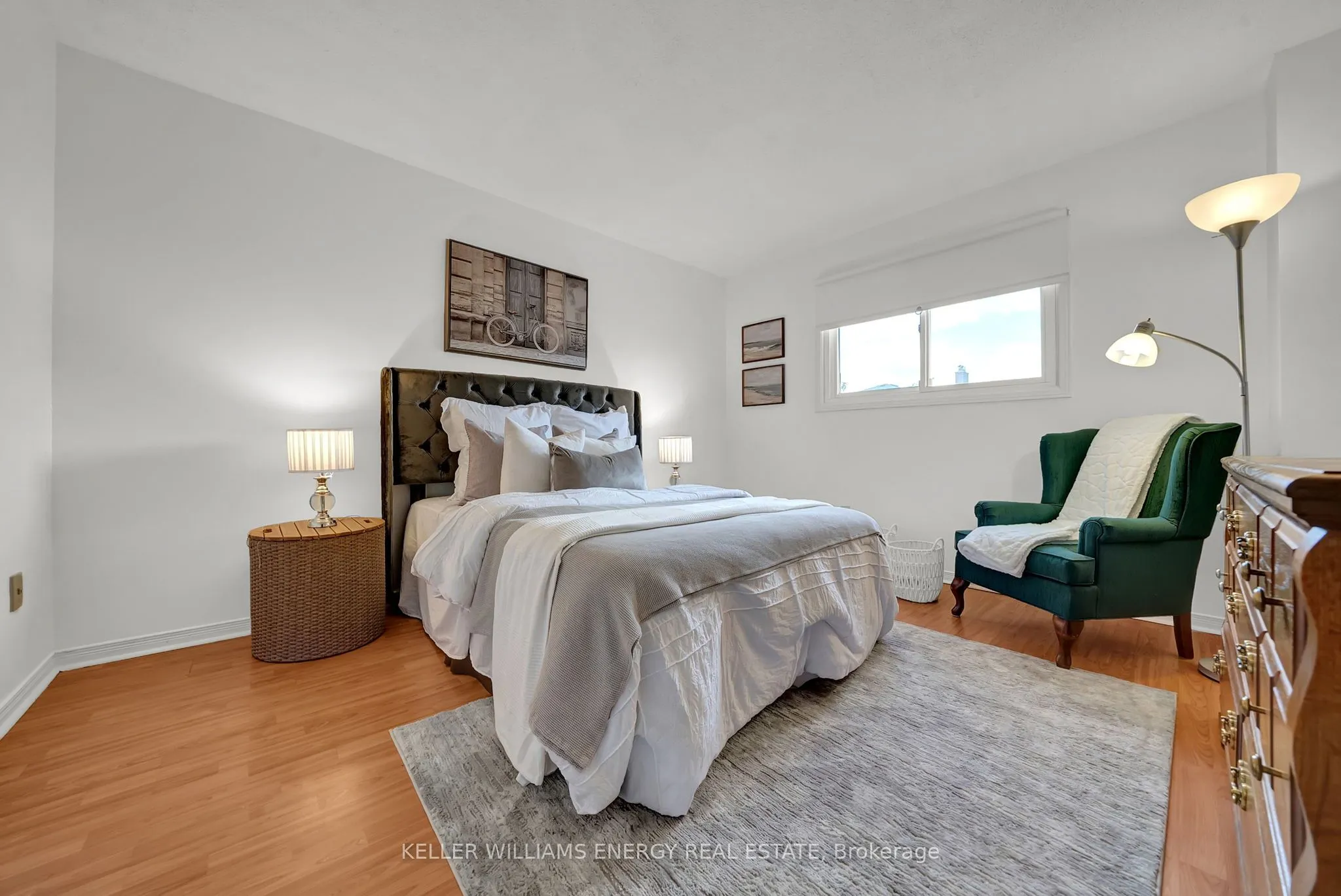 280 Thornton Road N