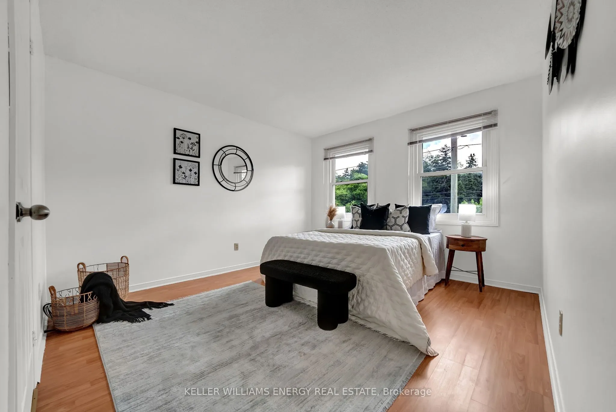 280 Thornton Road N