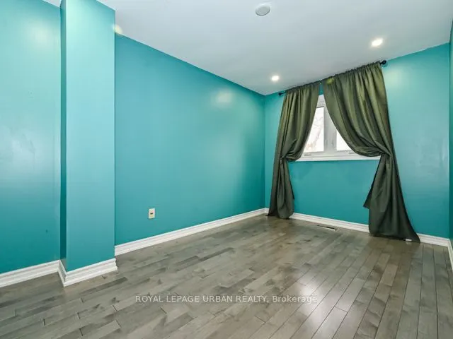 38 Golders Green Avenue
