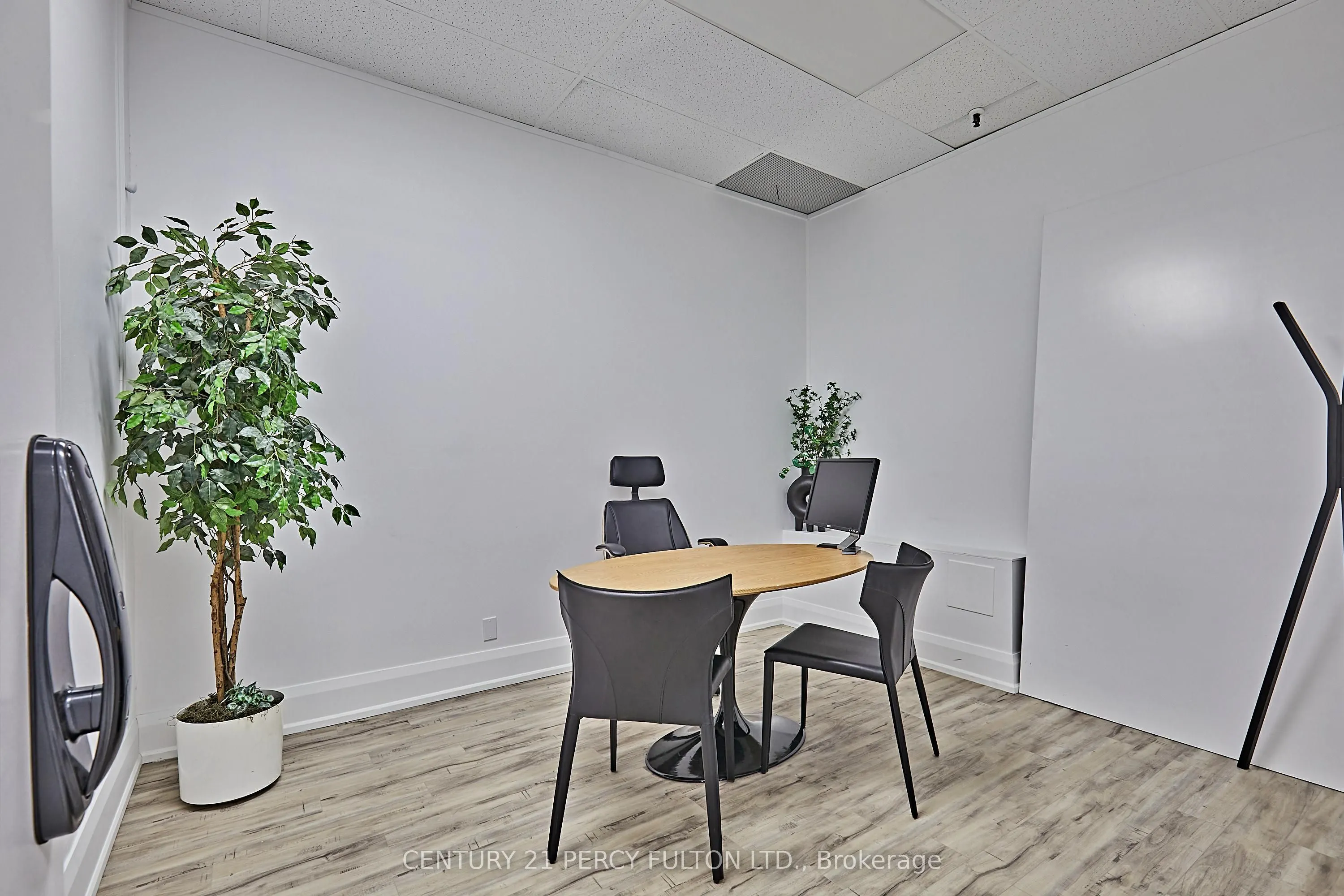 50 Richmond Street E, #112