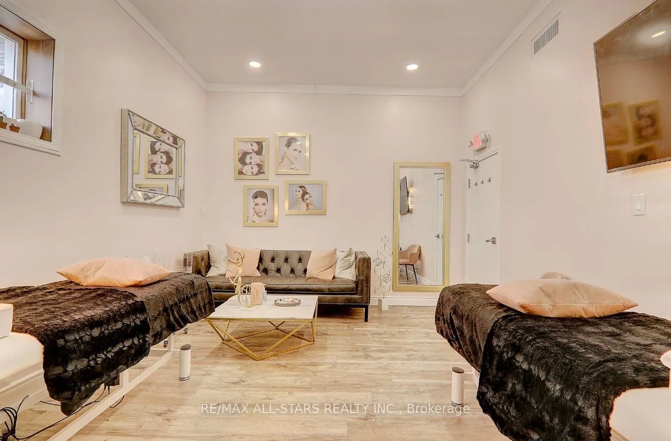717 Queen Street E, #101