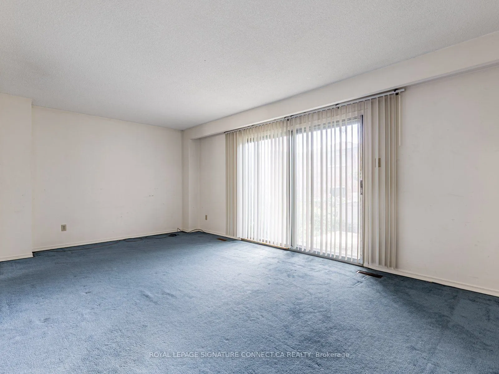 77 White Heather Boulevard