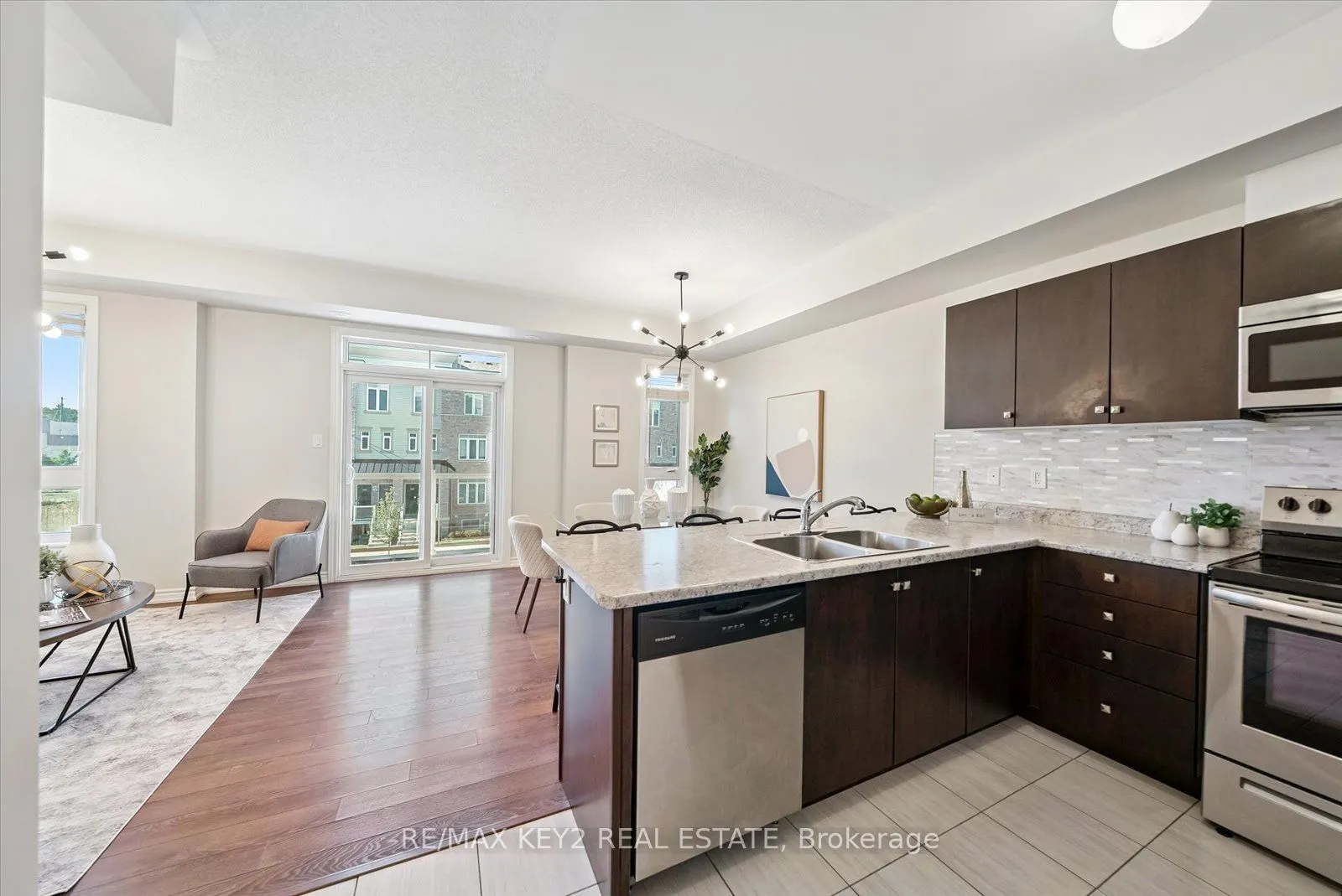 1704 Grenwich Glen, #175
