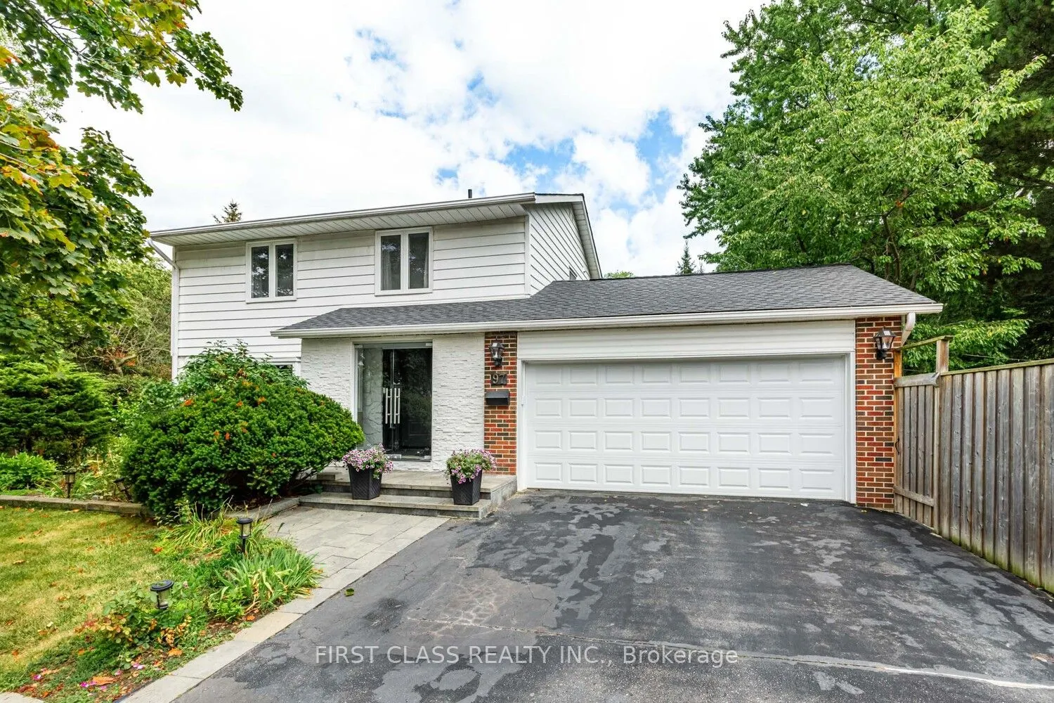 97 Bridlewood Boulevard