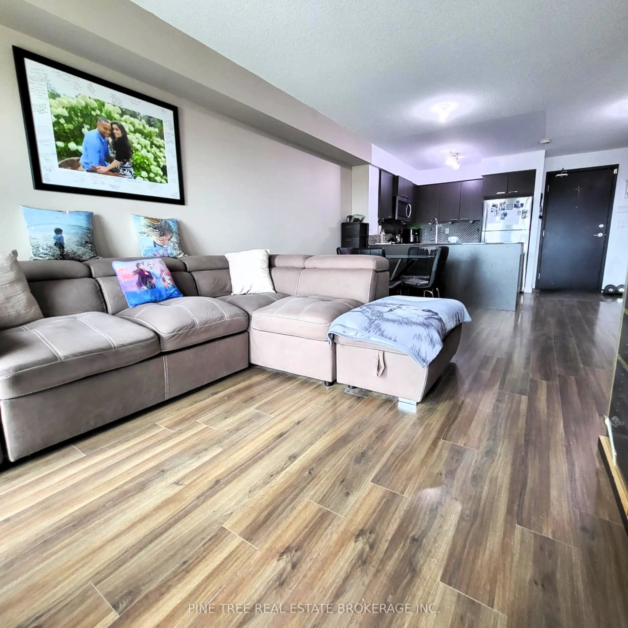 2150 Lawrence Avenue E, #701