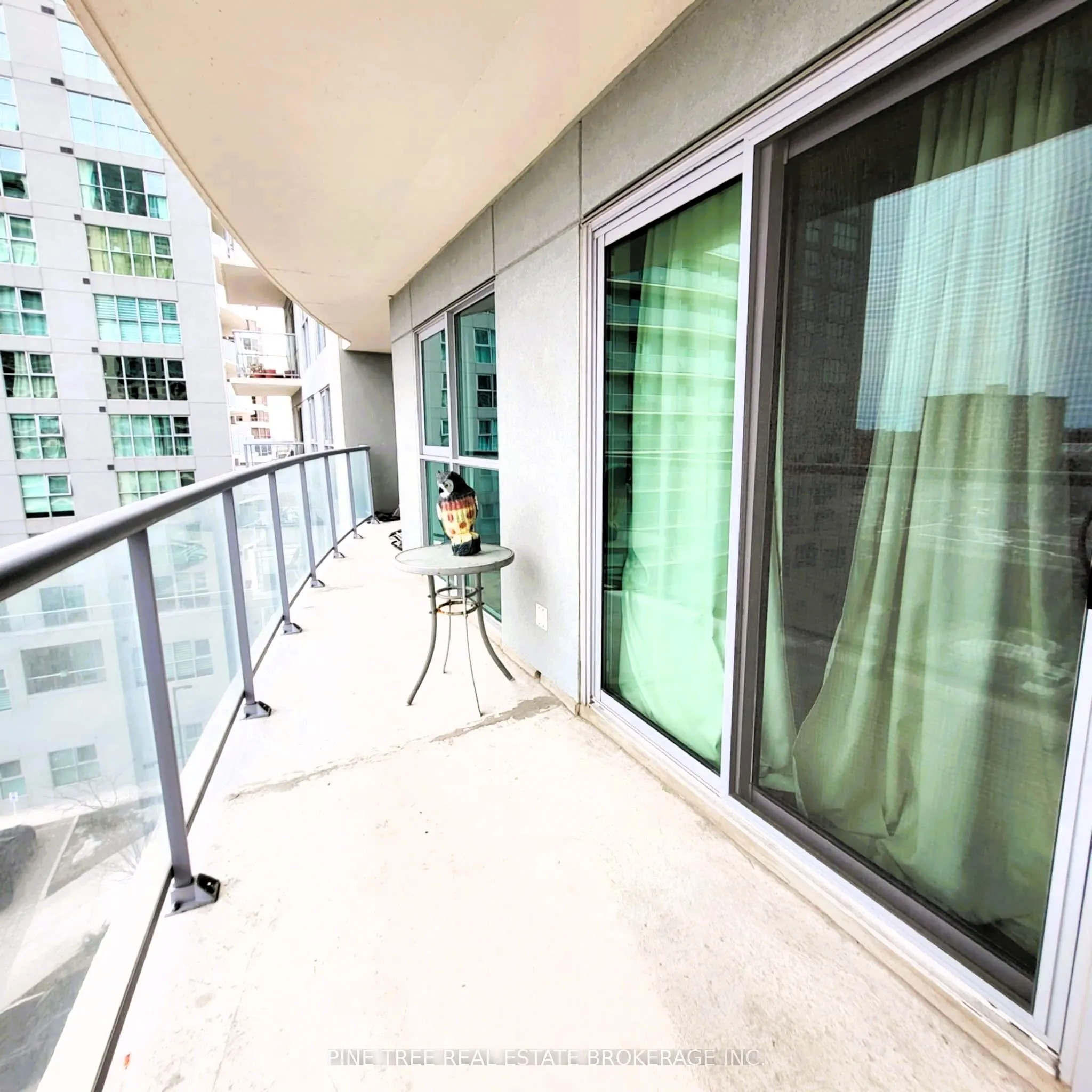 2150 Lawrence Avenue E, #701