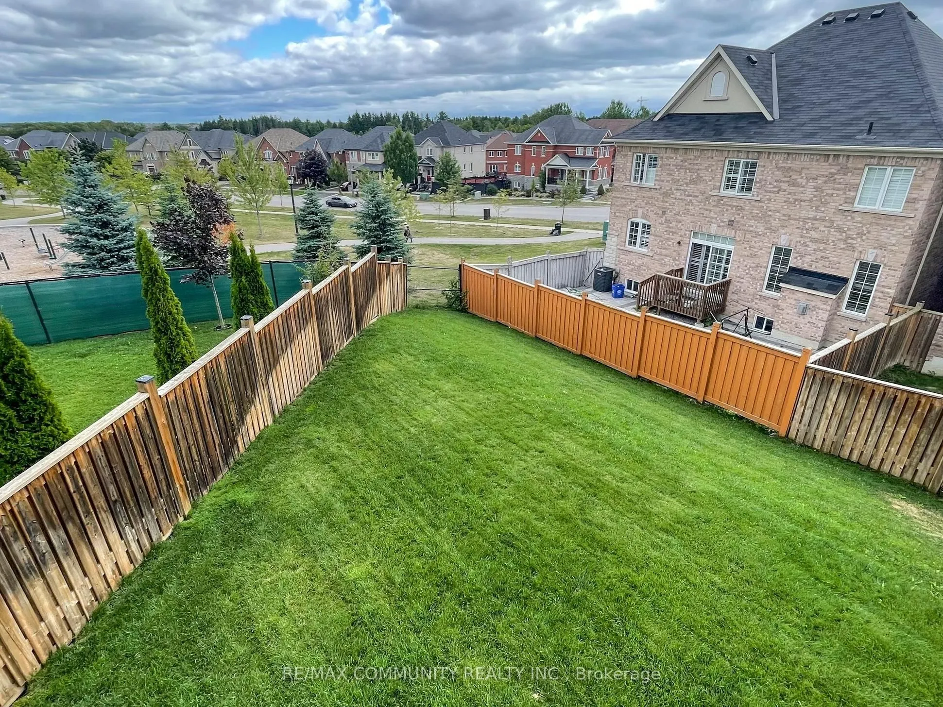 11 Sewell Crescent