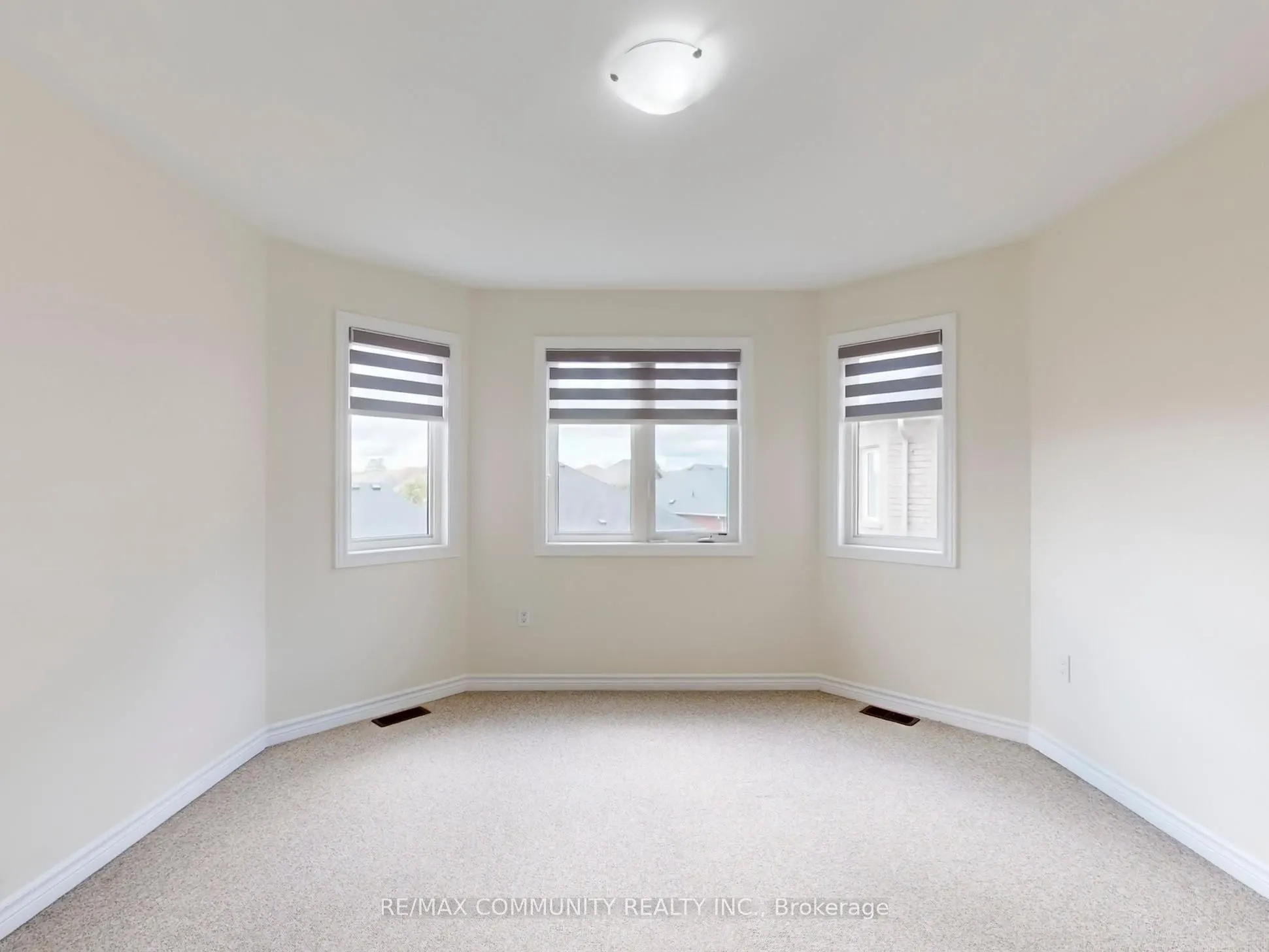 11 Sewell Crescent