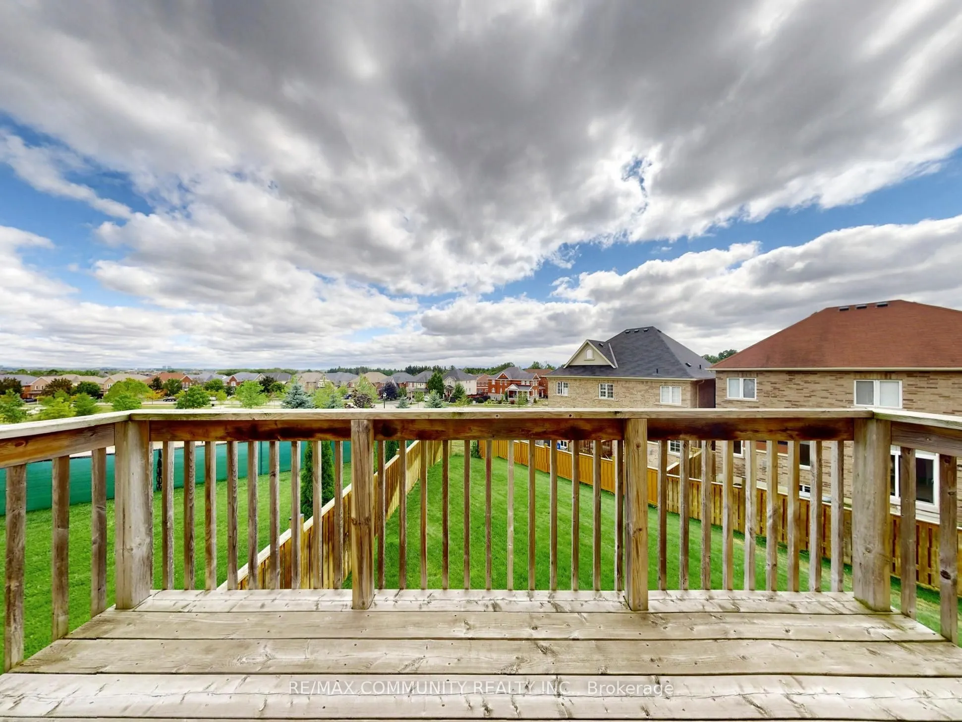 11 Sewell Crescent