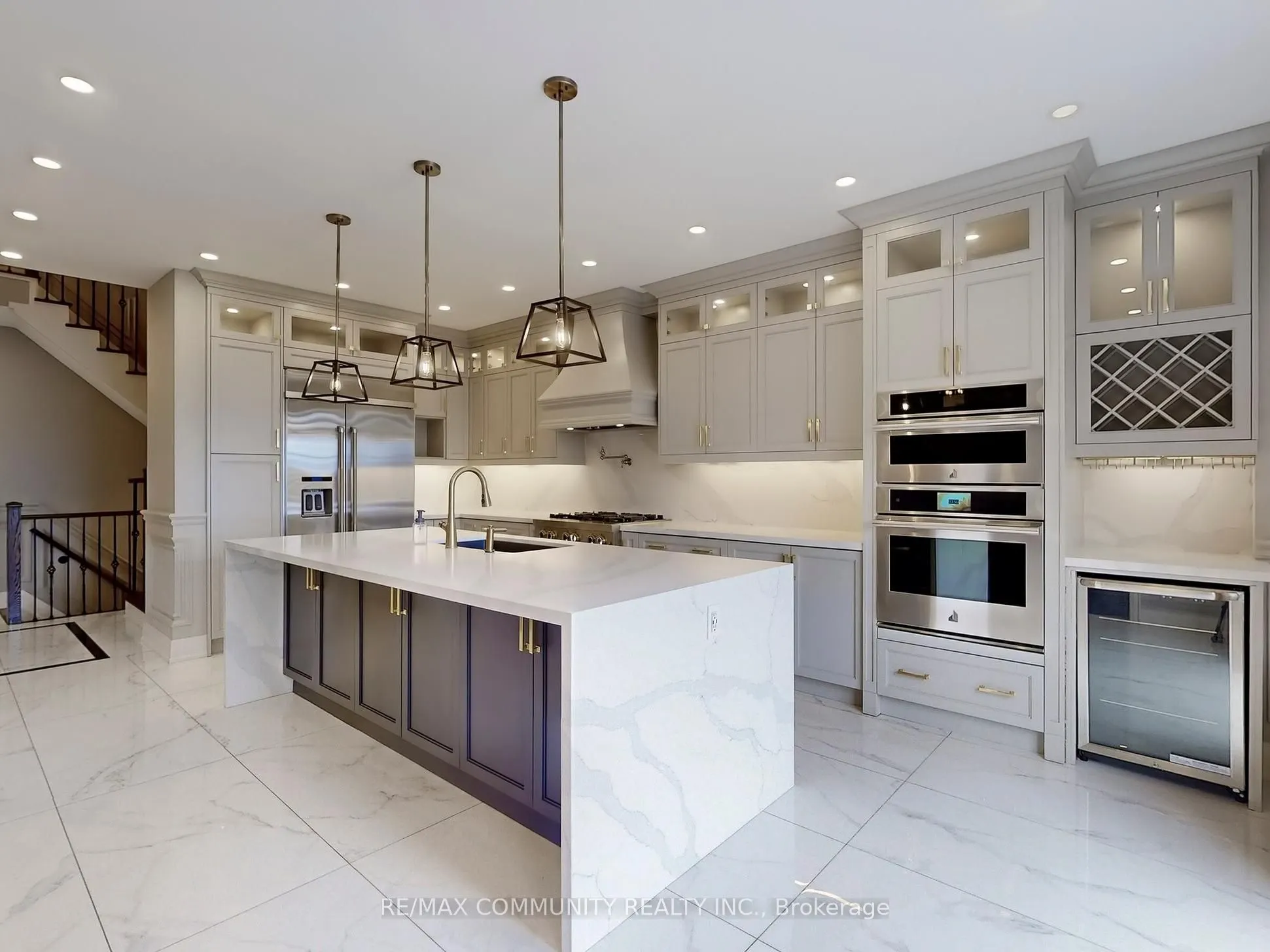 11 Sewell Crescent