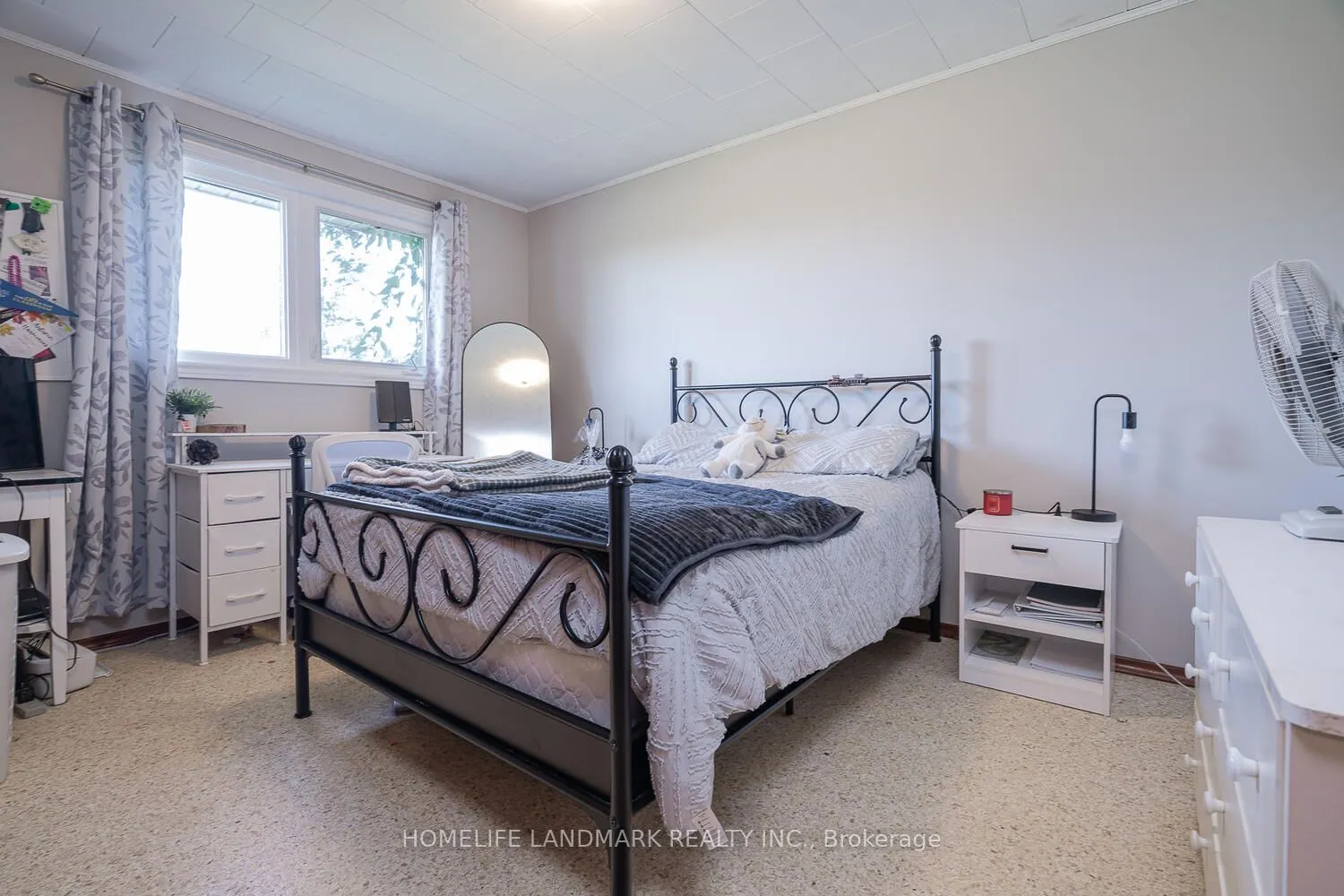 4432 MIDDLE Road