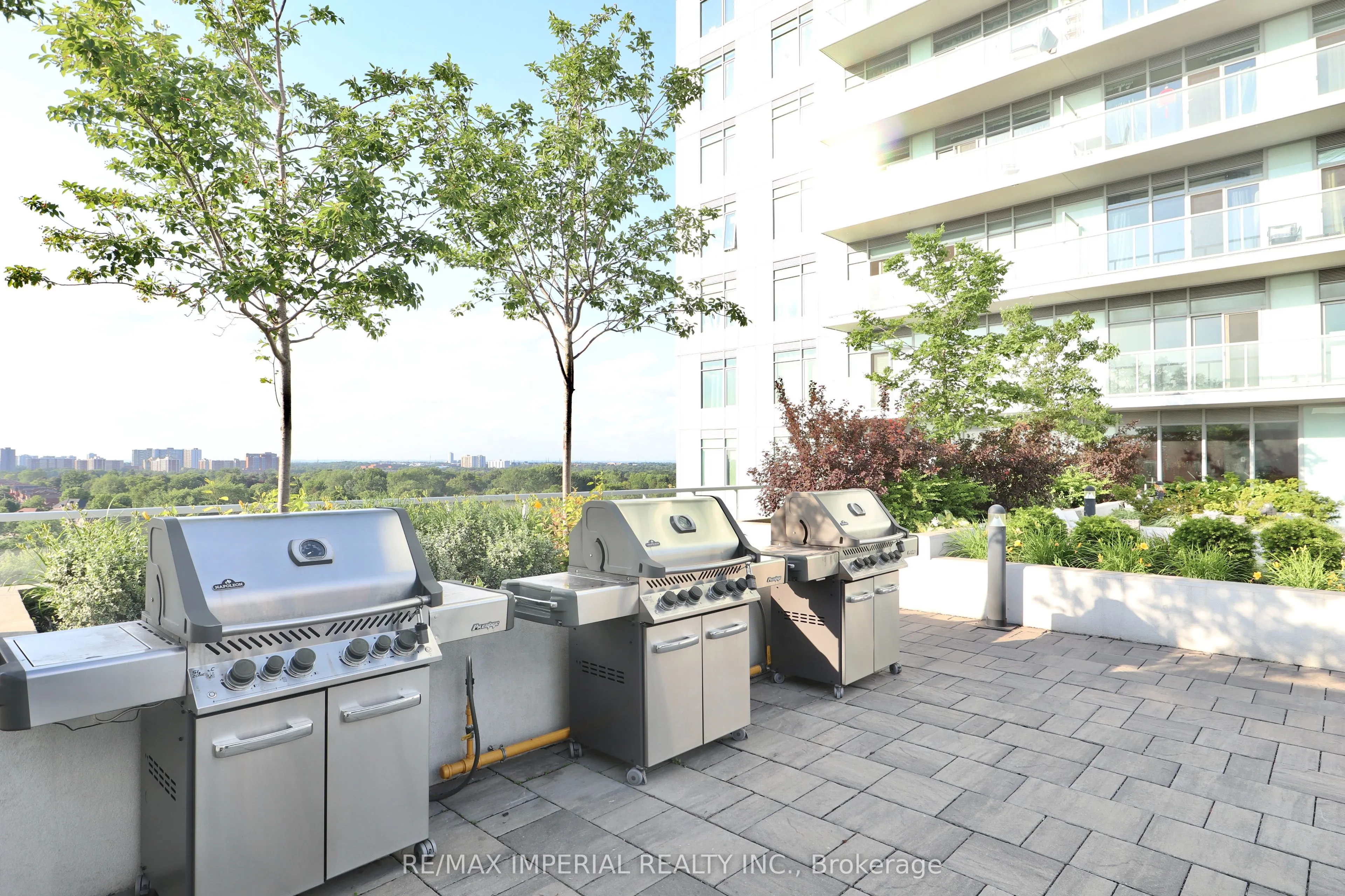 3220 Sheppard Avenue E, #402