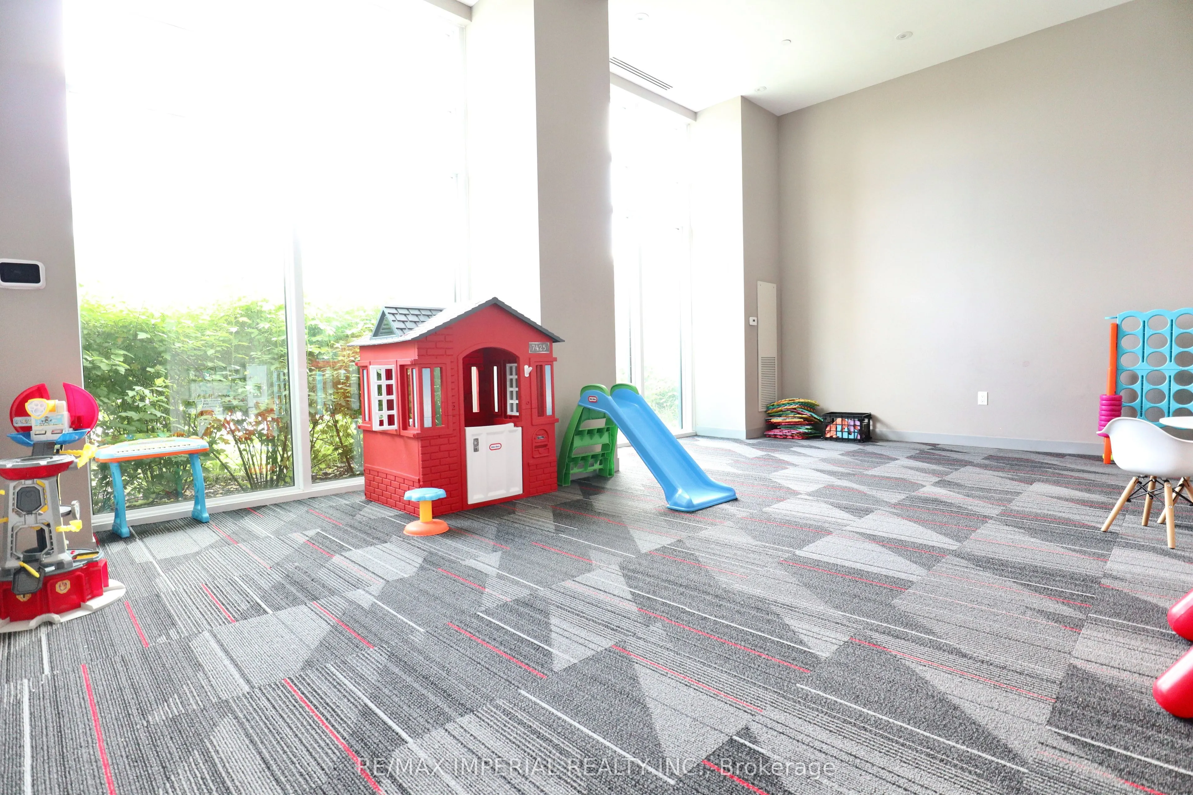 3220 Sheppard Avenue E, #402