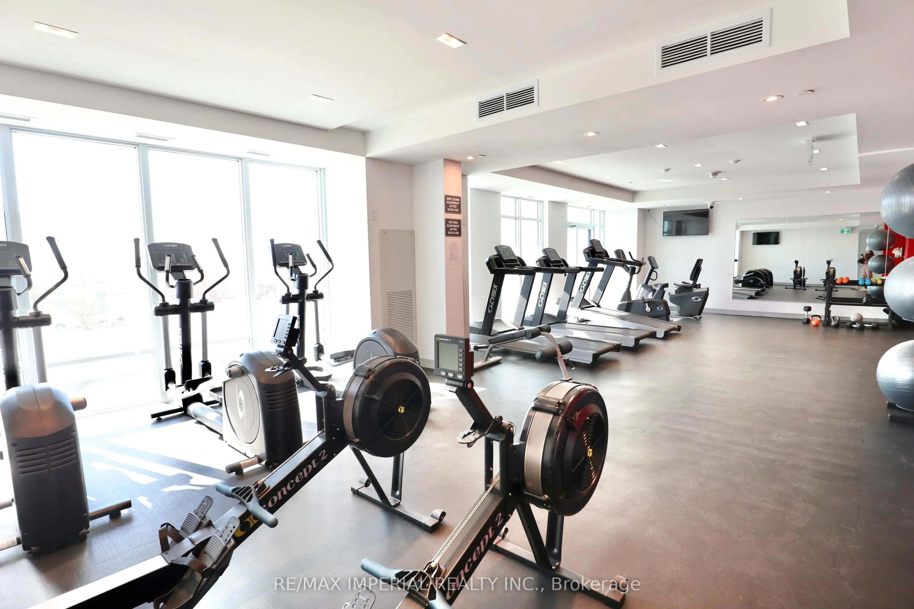 3220 Sheppard Avenue E, #402