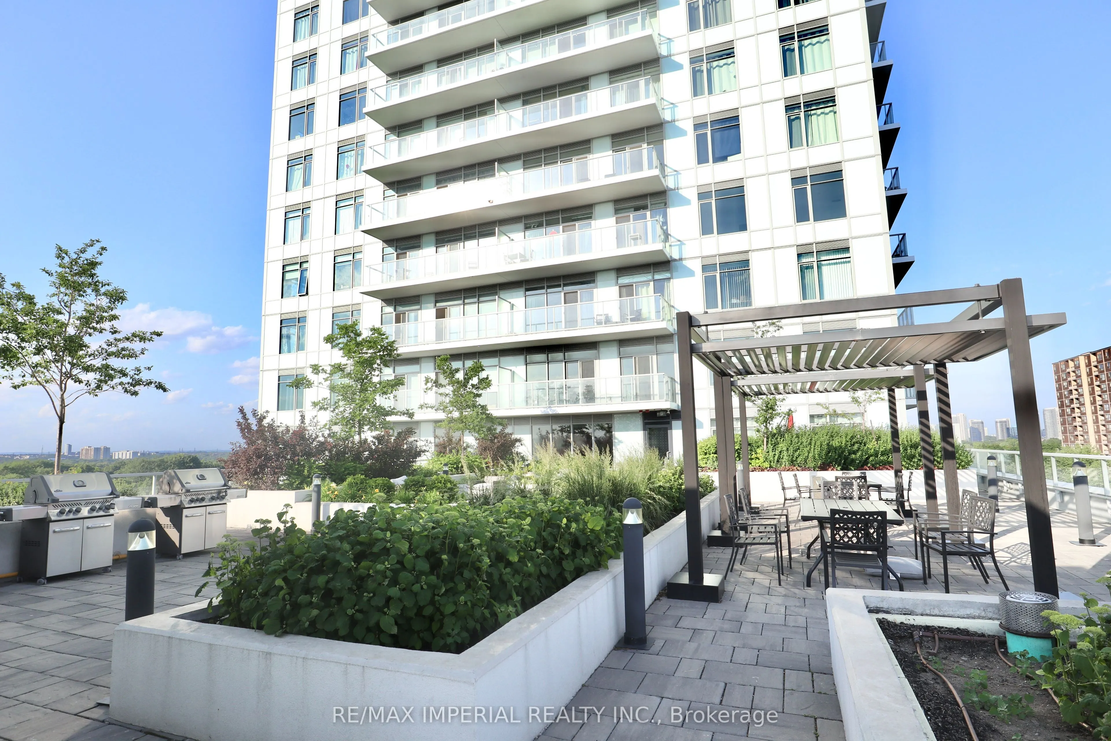 3220 Sheppard Avenue E, #402
