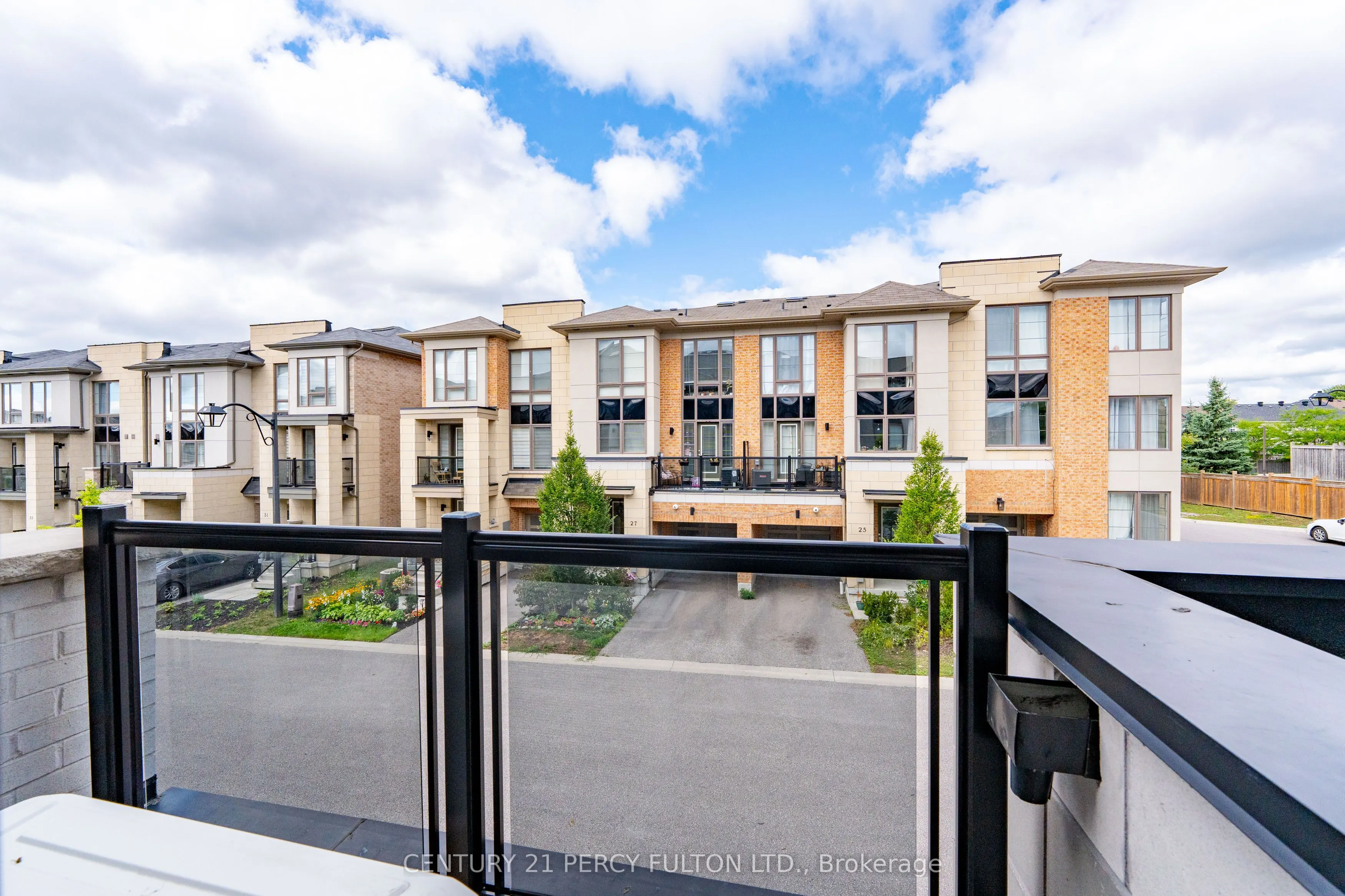 26 Pallock Hill Way, #27
