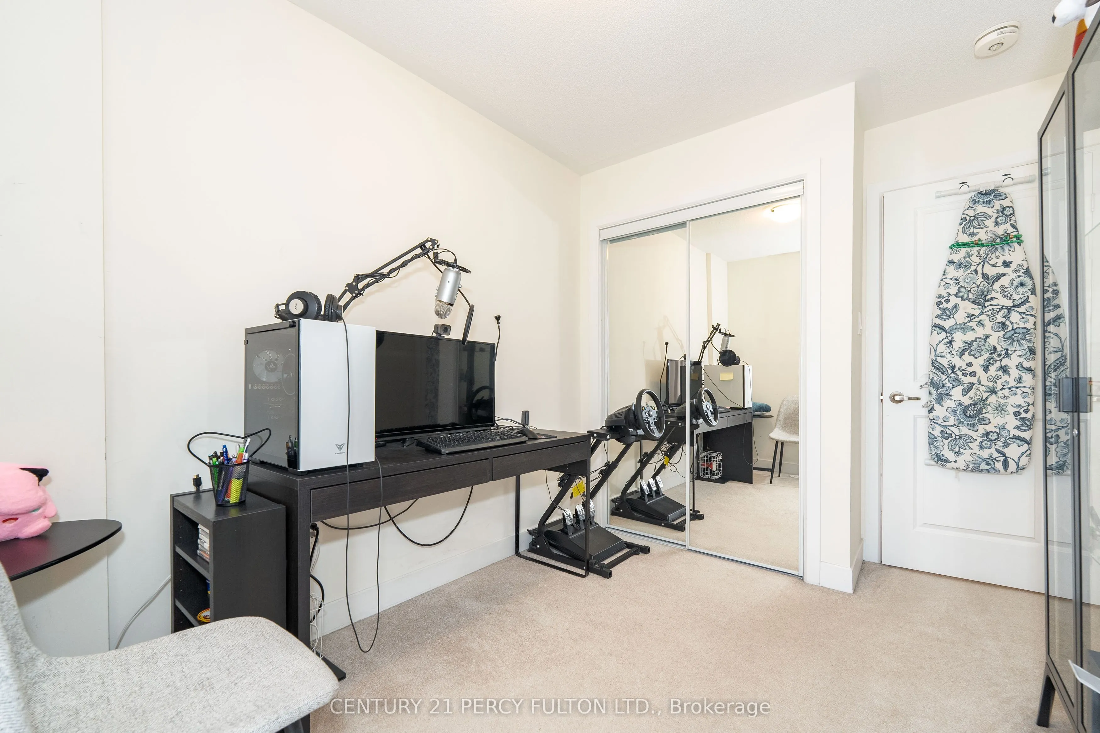 26 Pallock Hill Way, #27