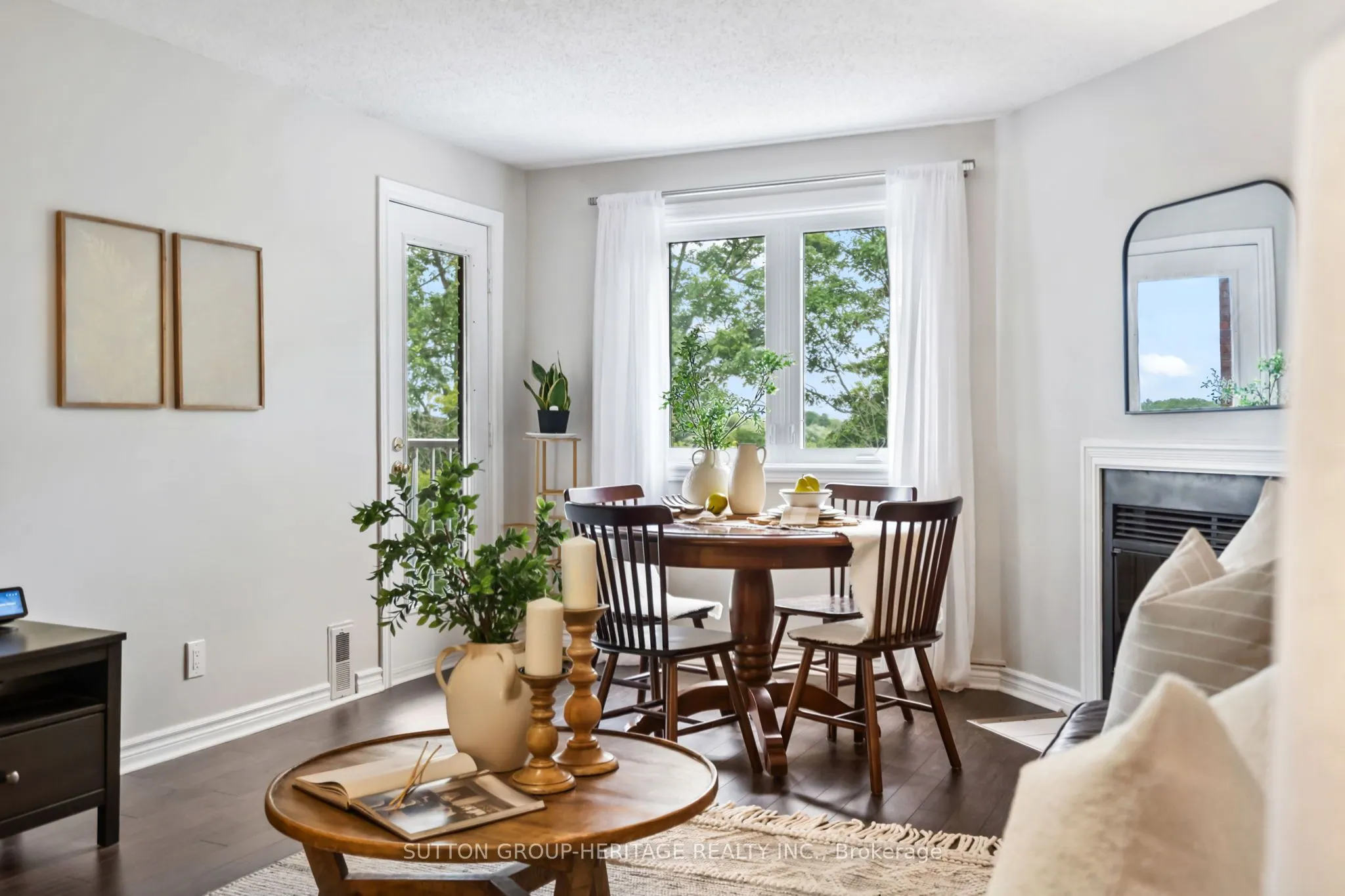 193 LakeDriveway W, #320