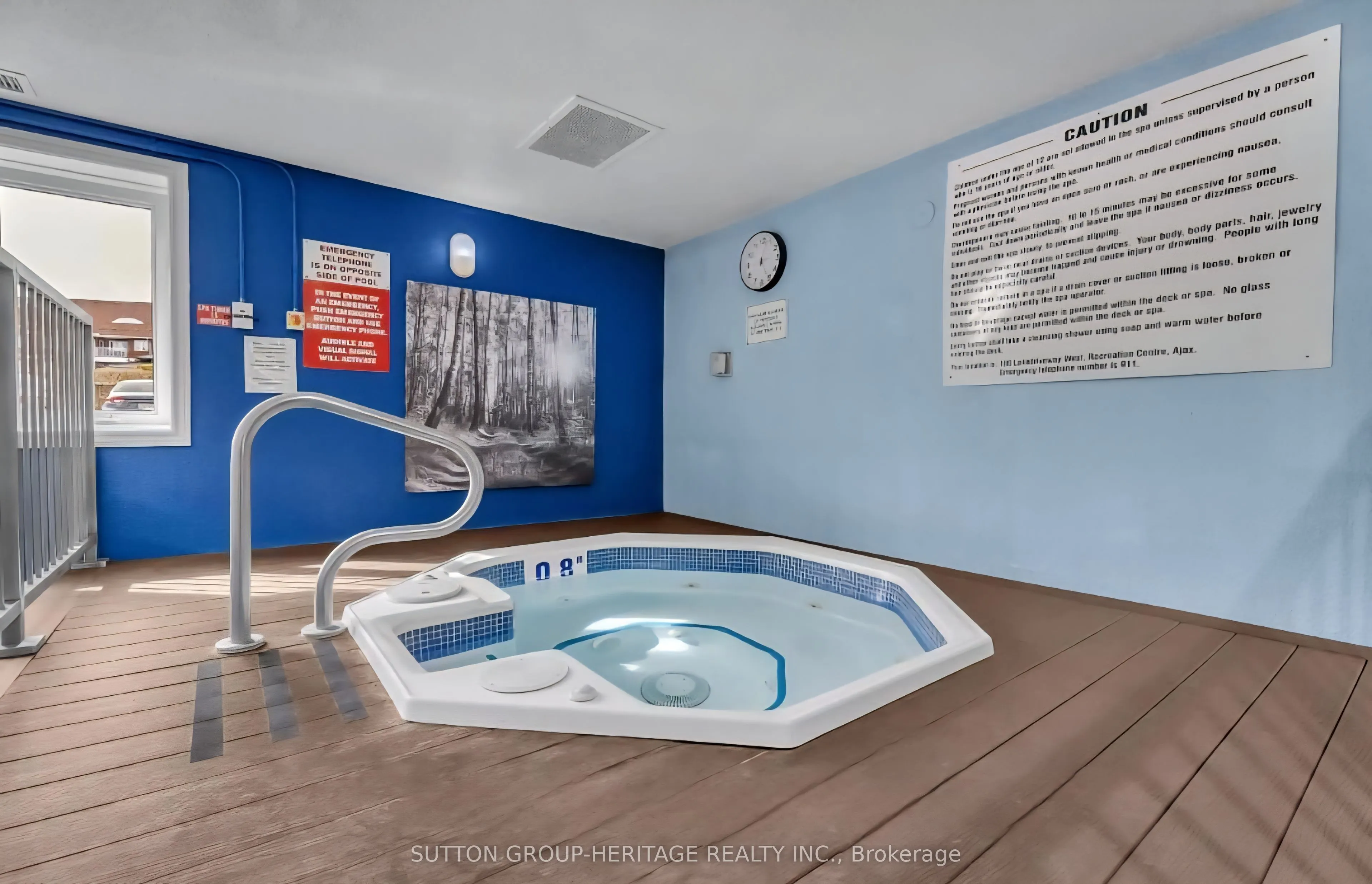 193 LakeDriveway W, #320
