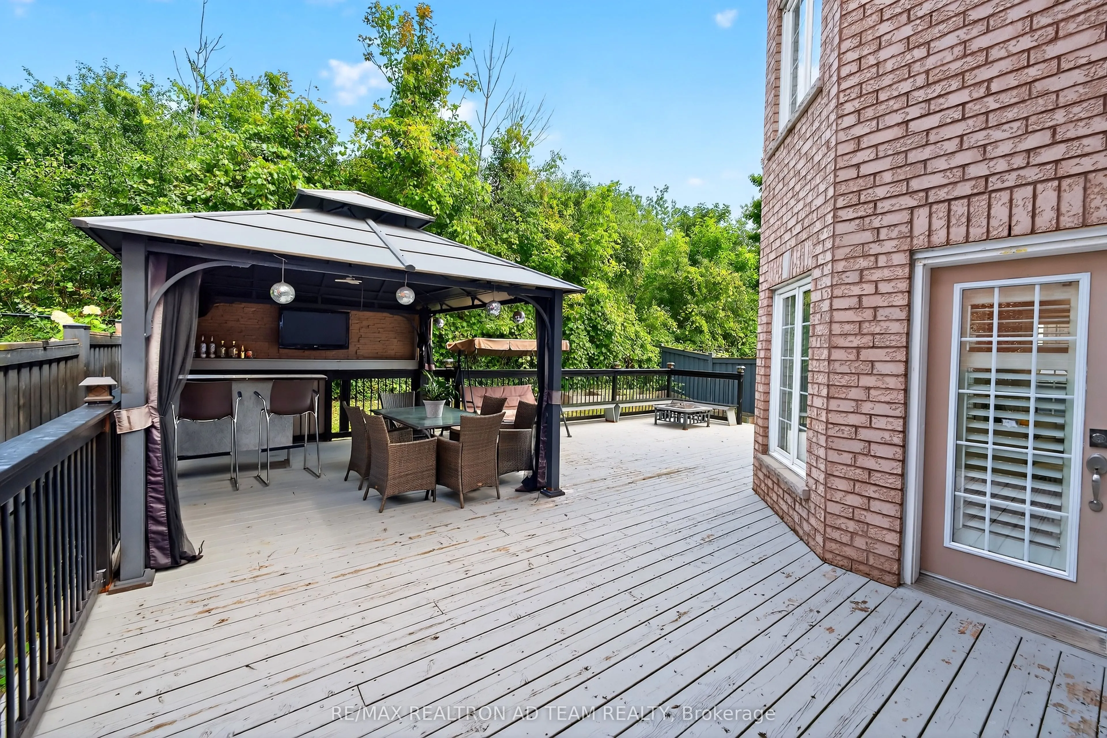 51 Winterton Way