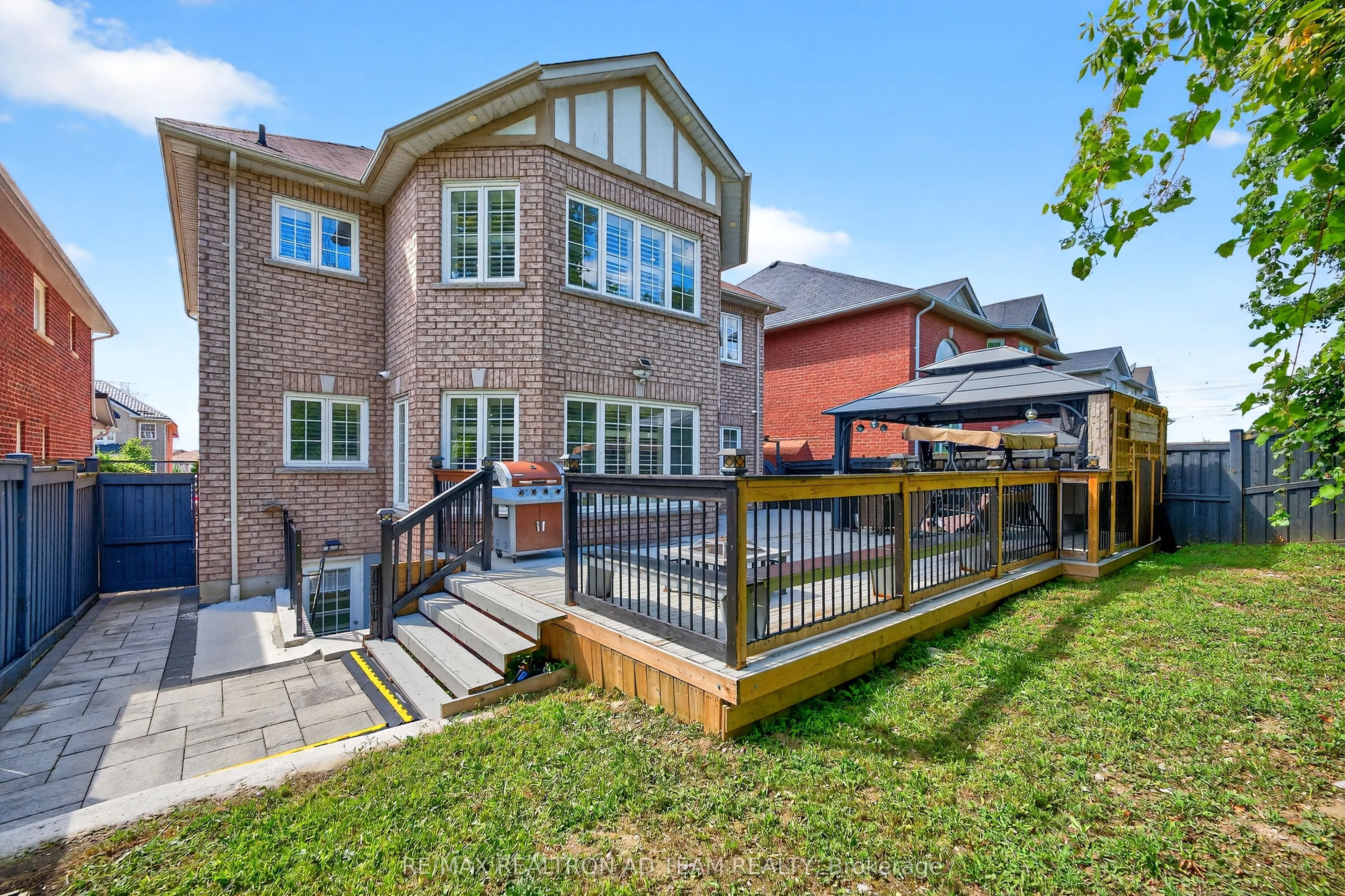 51 Winterton Way