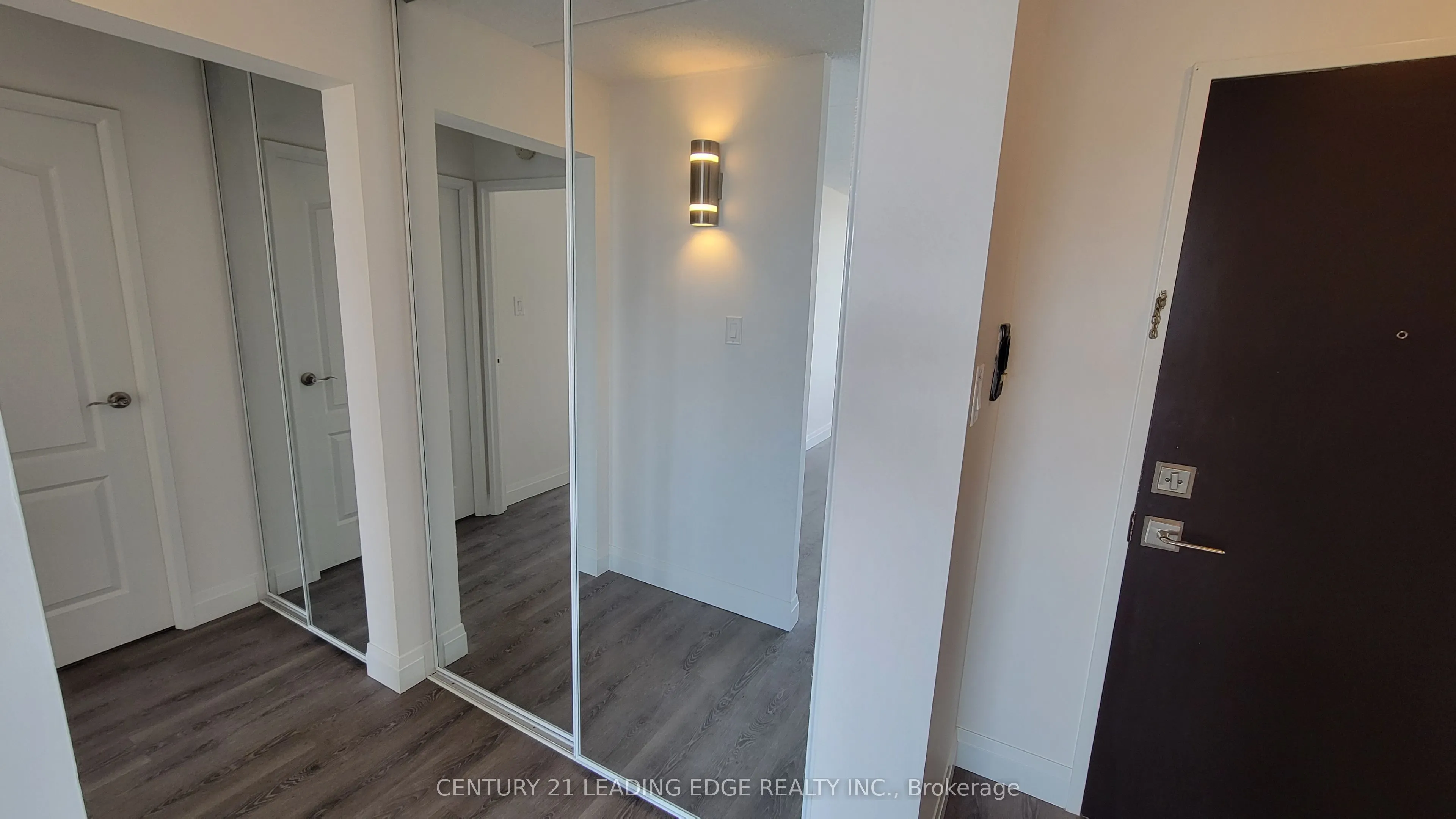 2 Glamorgan Avenue, #1005