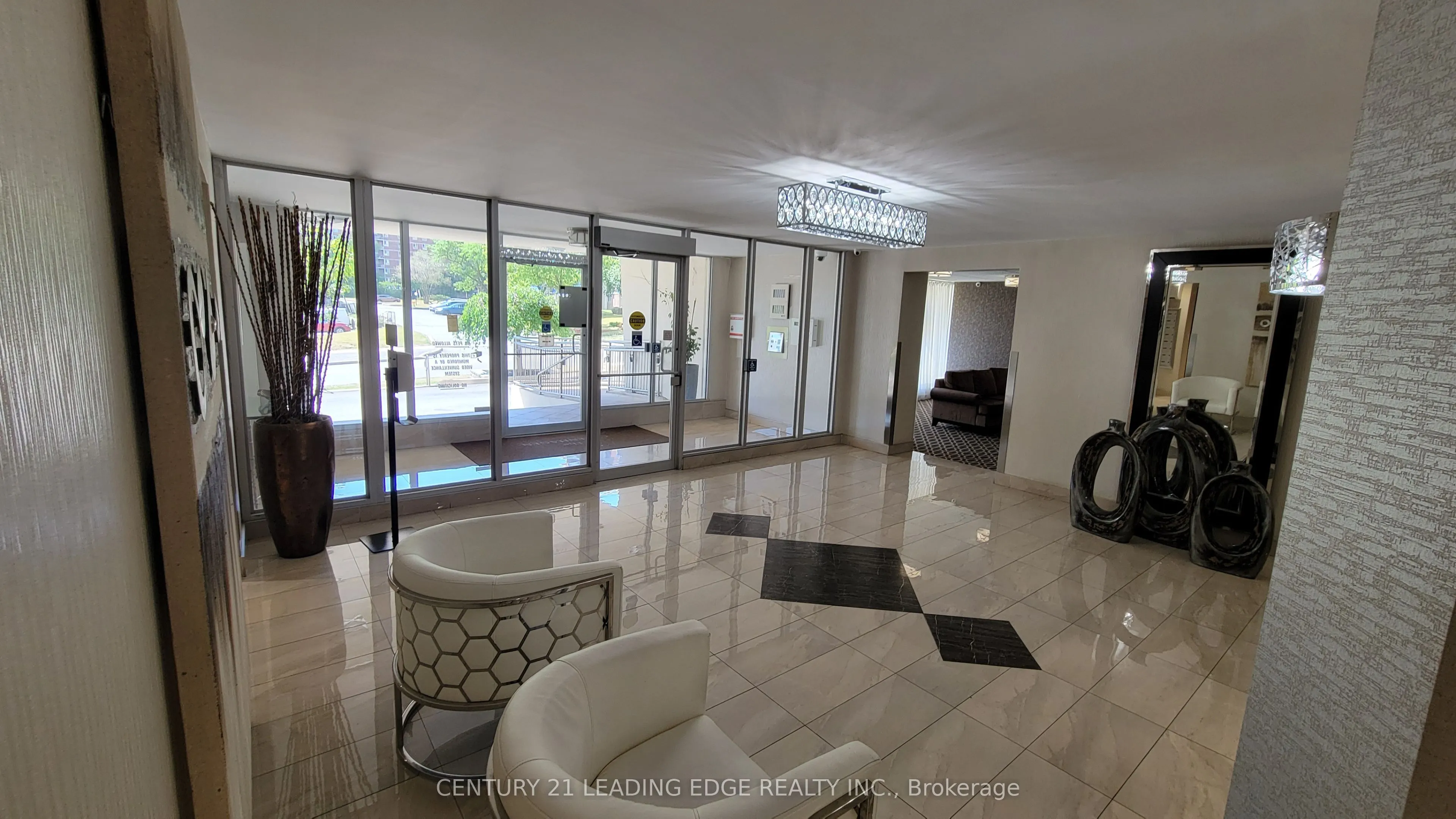 2 Glamorgan Avenue, #1005