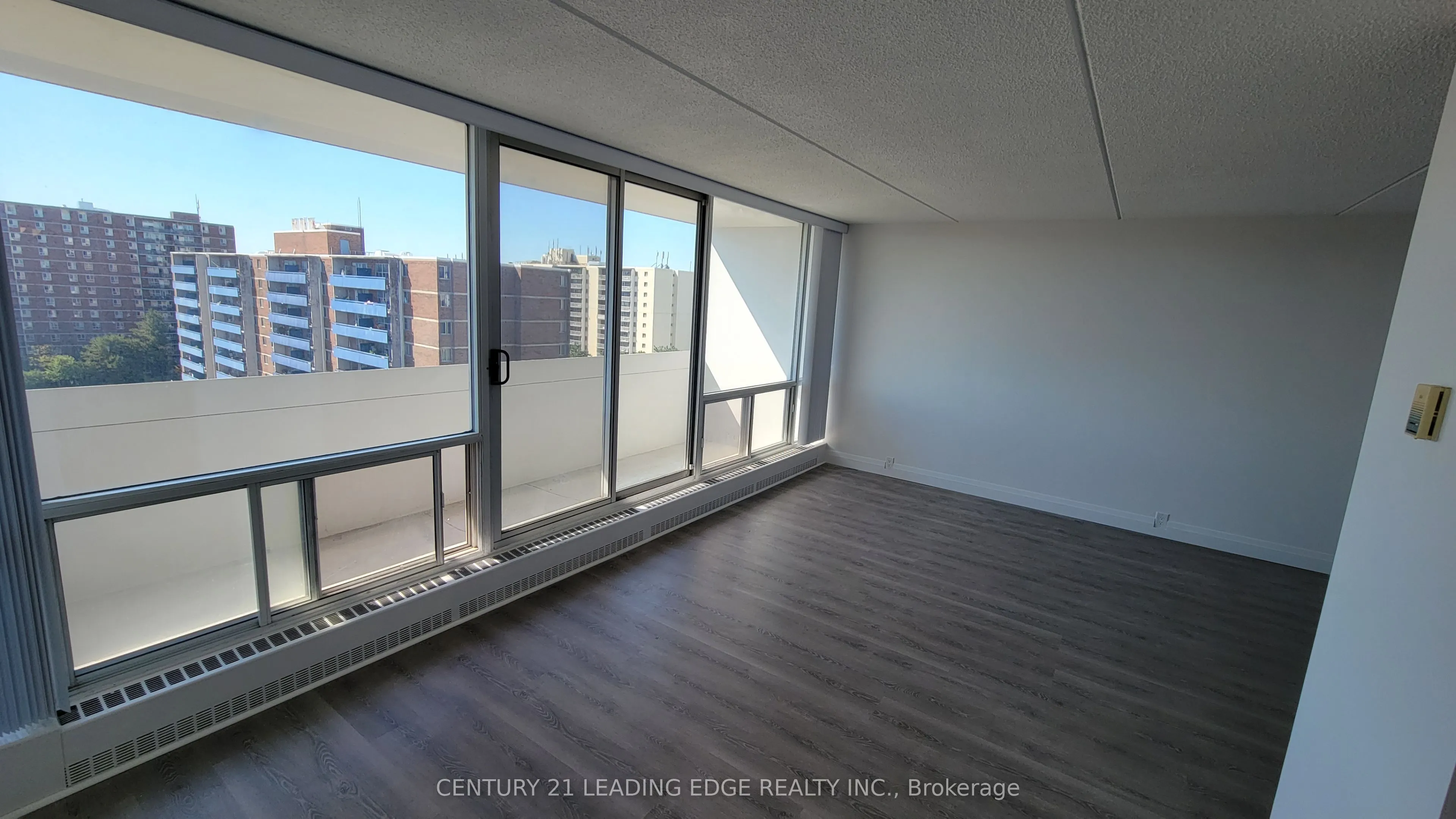 2 Glamorgan Avenue, #1005