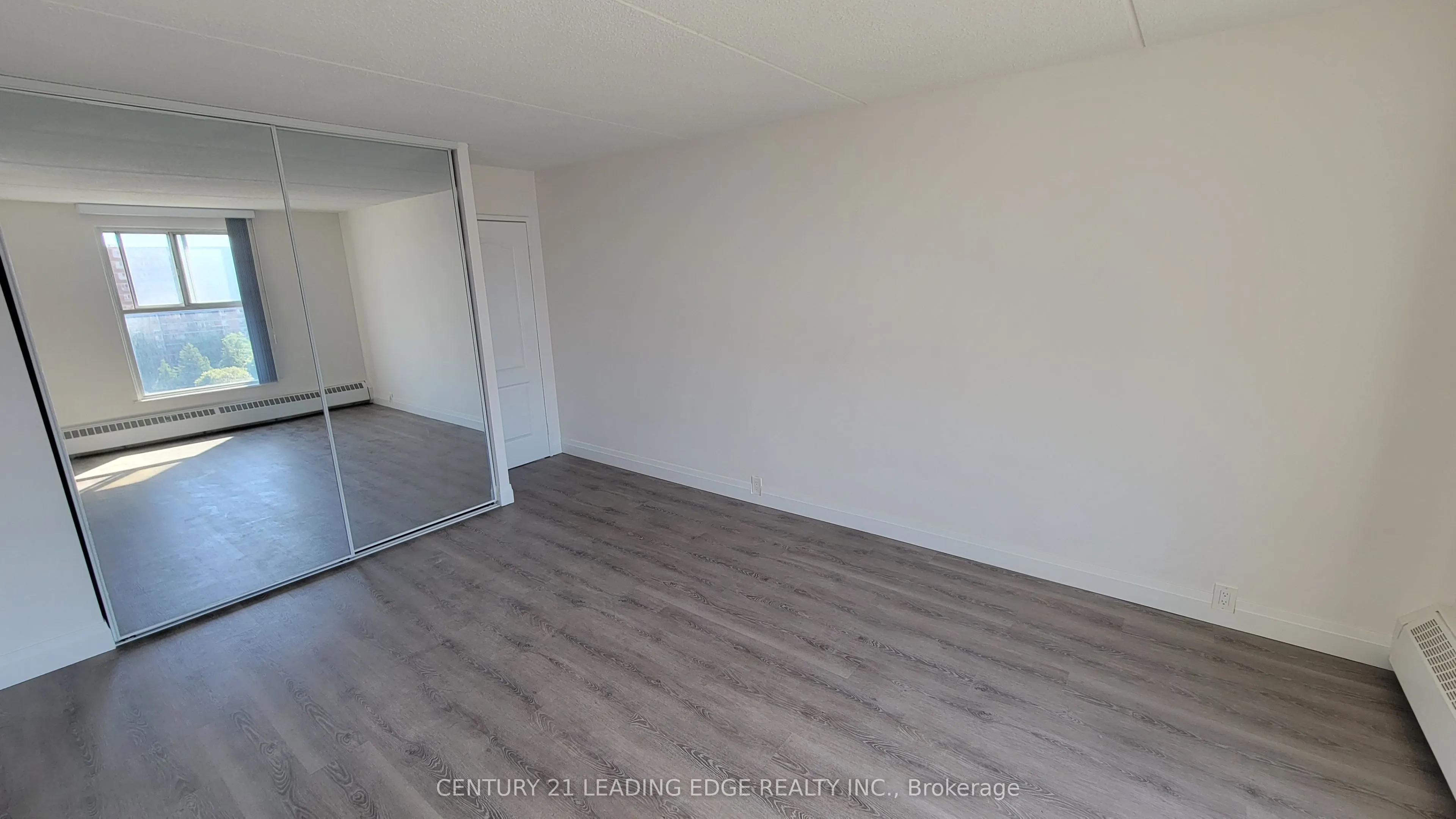 2 Glamorgan Avenue, #1005