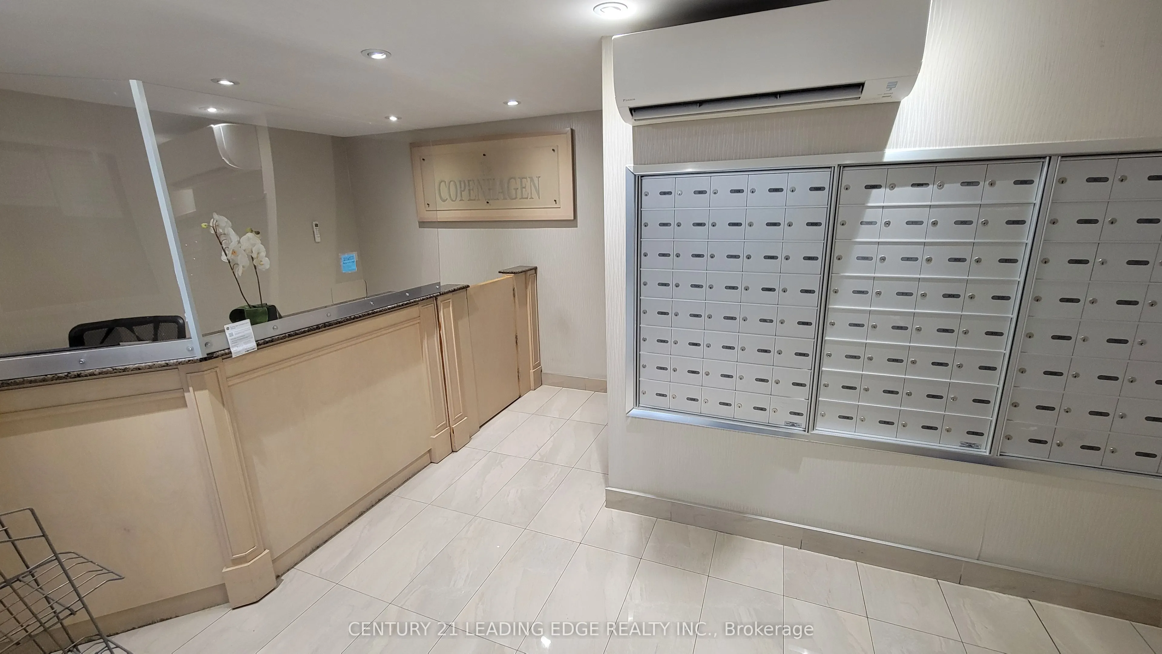 2 Glamorgan Avenue, #1005