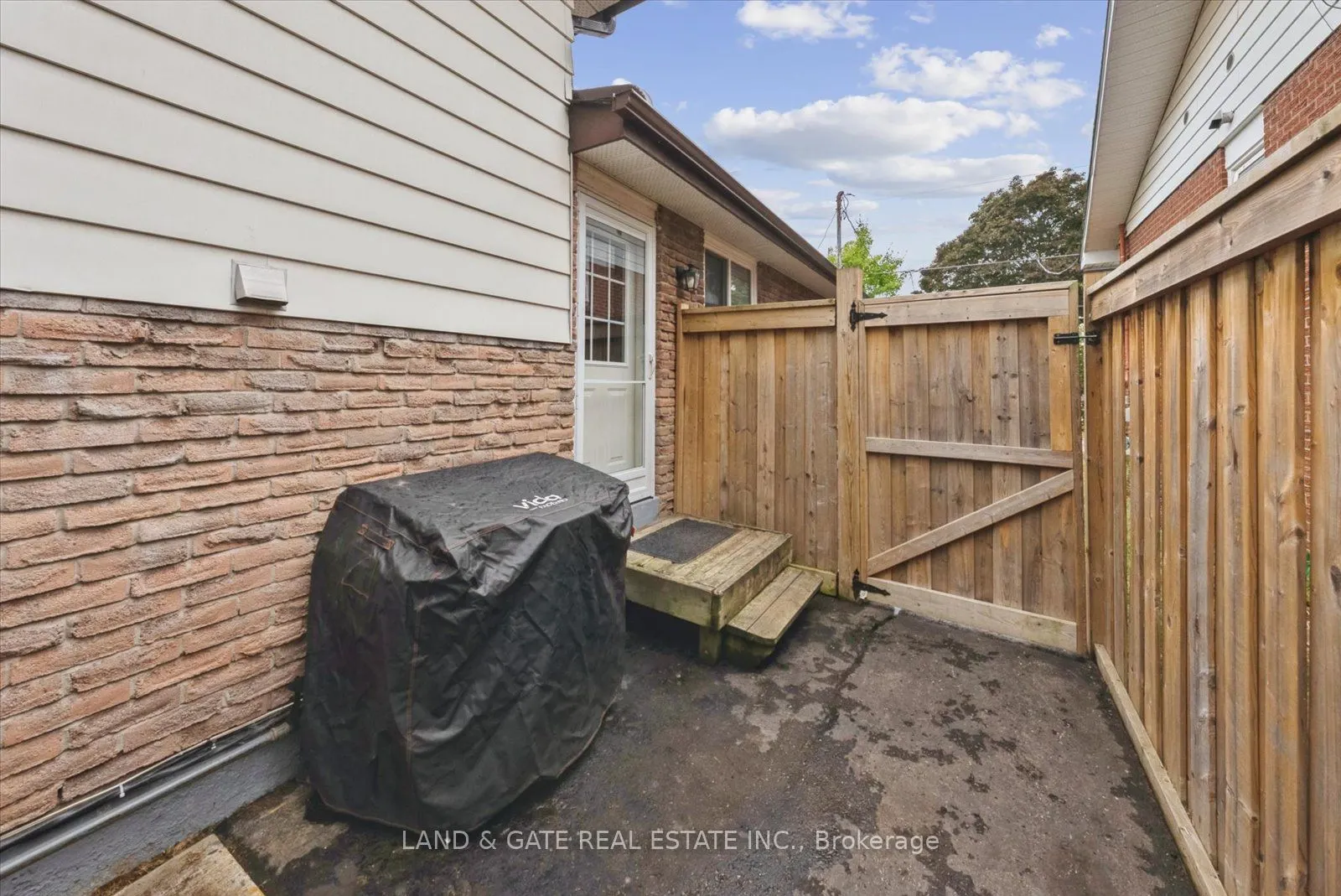 111 Guelph Street