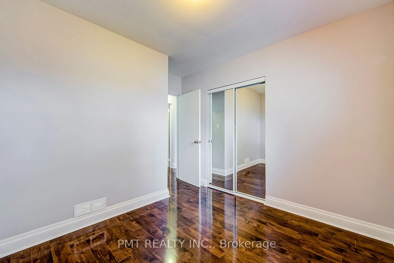 11 Bellefontaine Street, #Upper