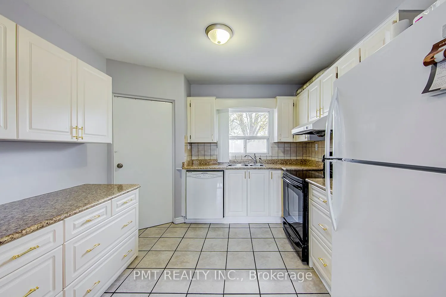 11 Bellefontaine Street, #Upper