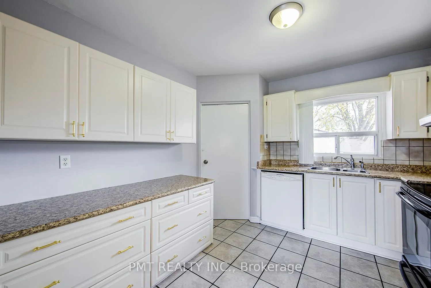 11 Bellefontaine Street, #Upper