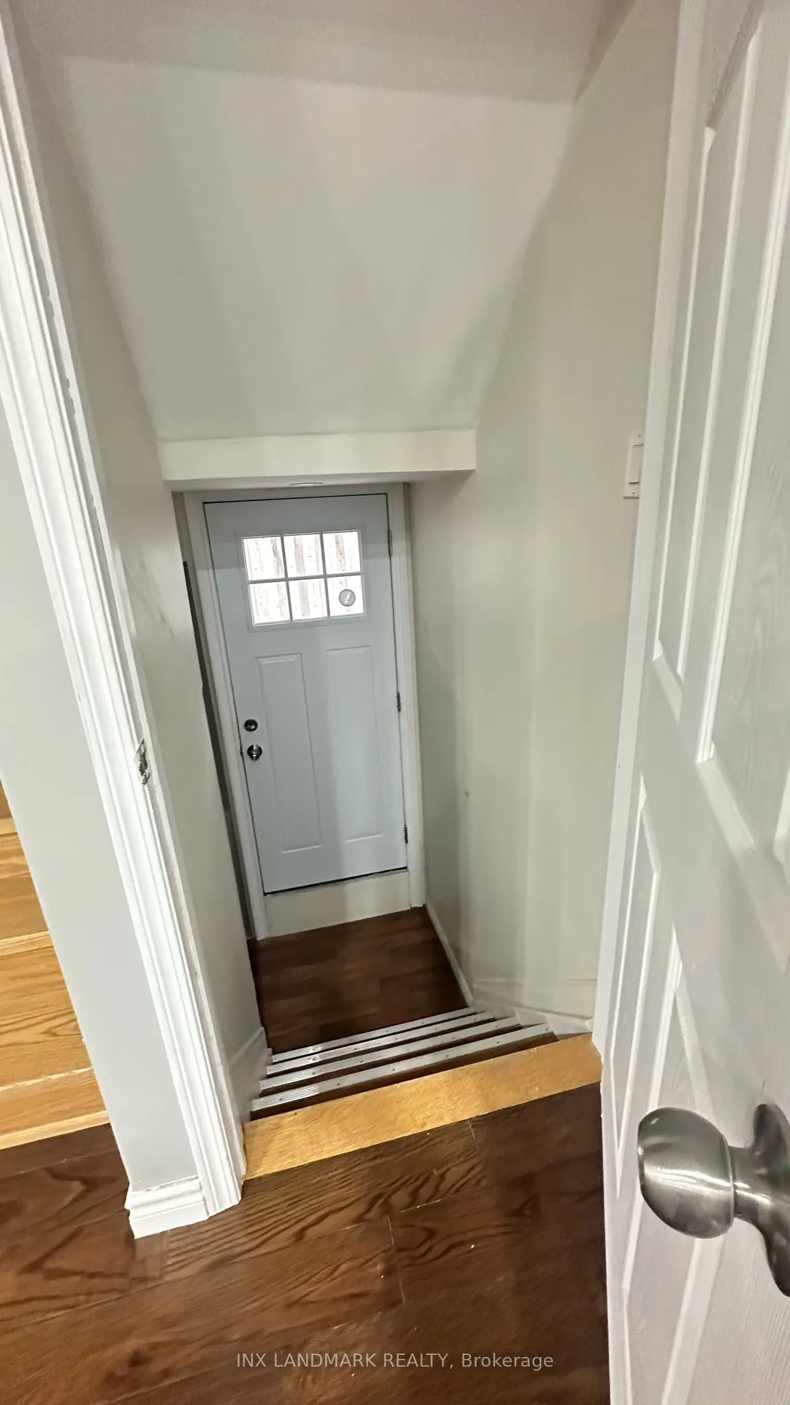 1875 Dalhousie Crescent
