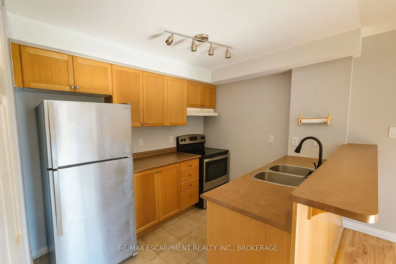 75 Shipway Avenue, #209
