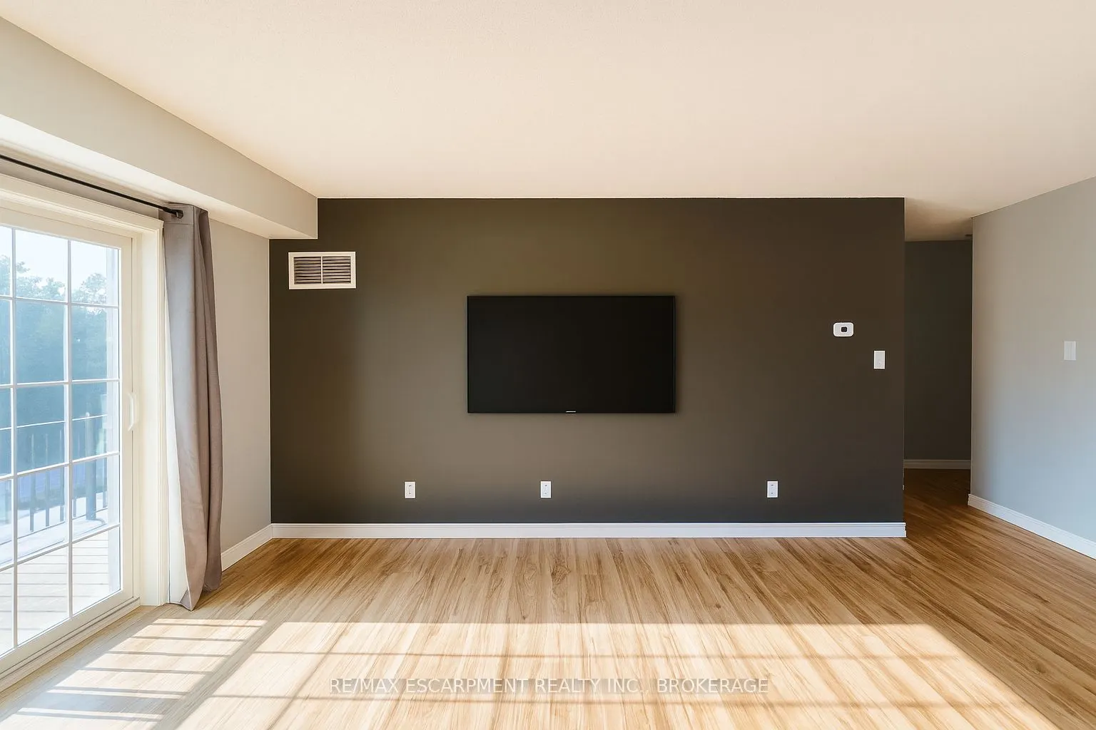 75 Shipway Avenue, #209
