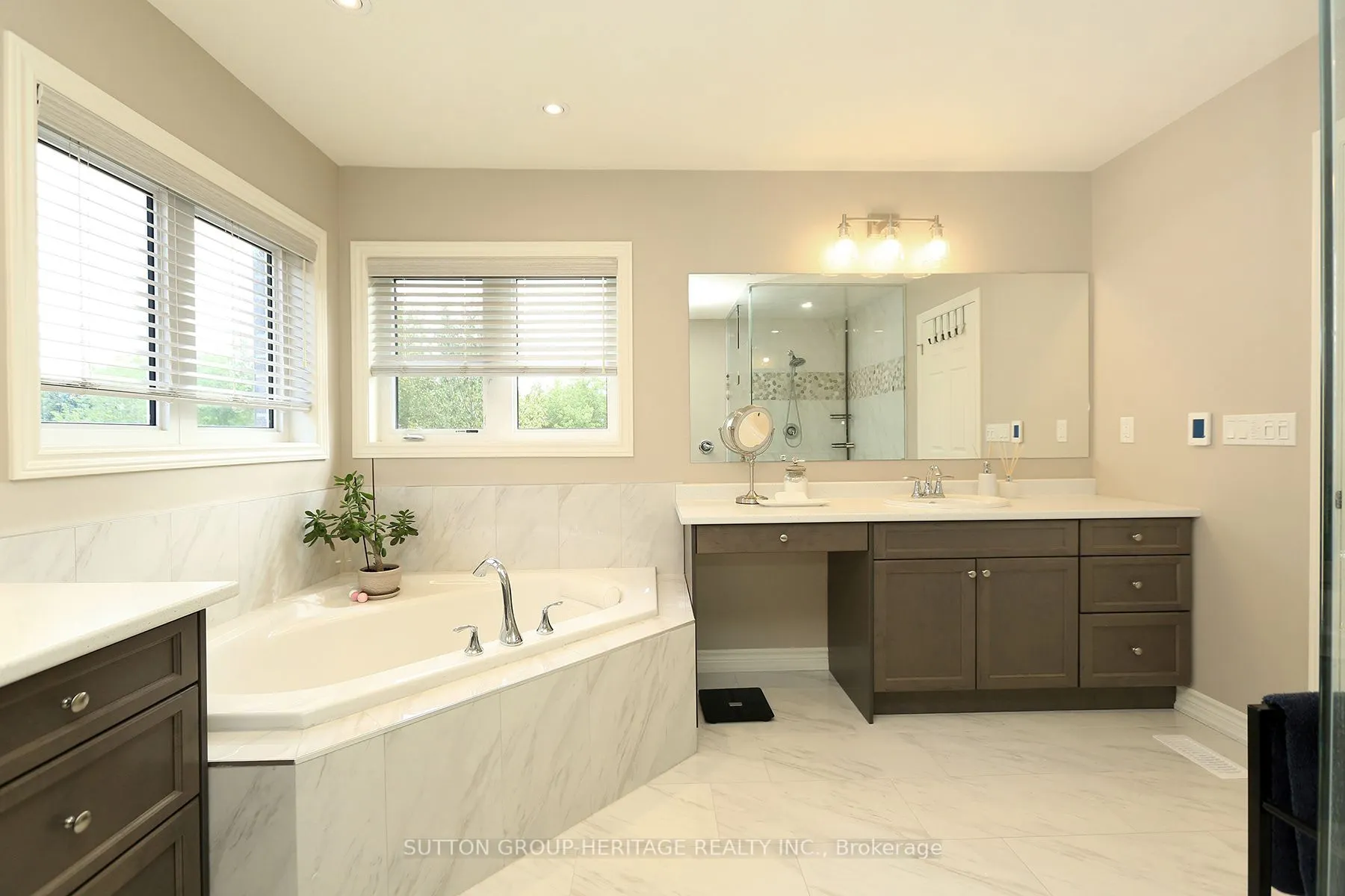 30 Hunwicks Crescent
