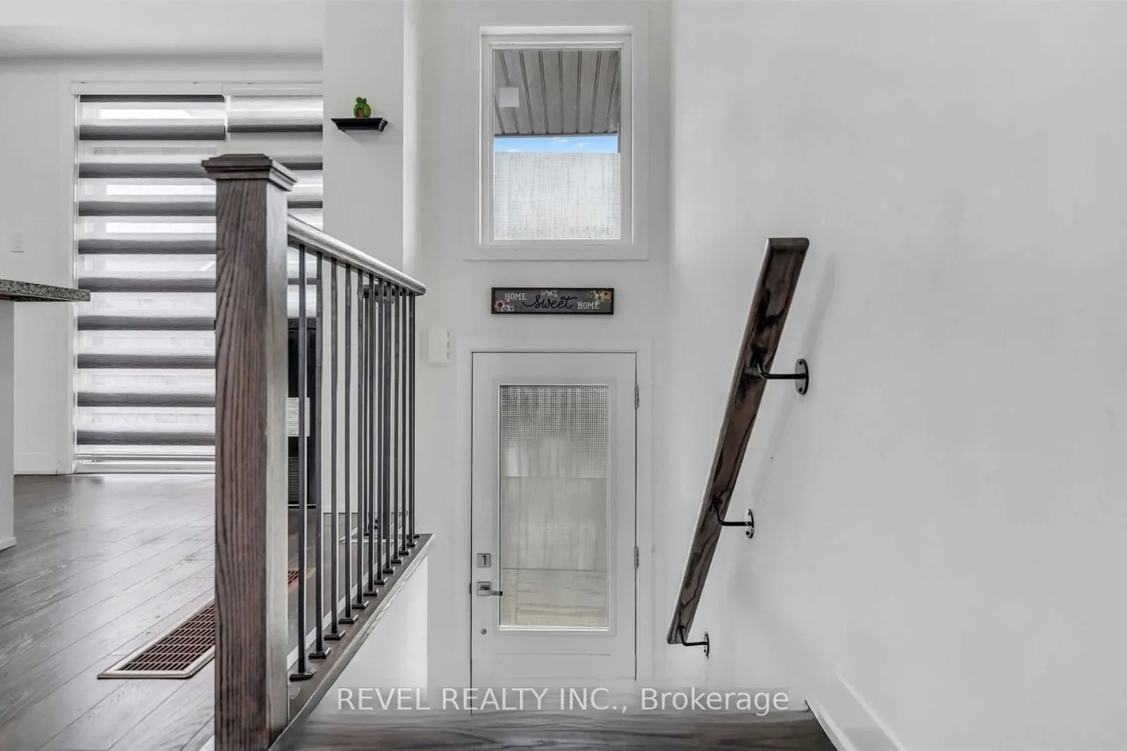 21 Donald Fleming Way