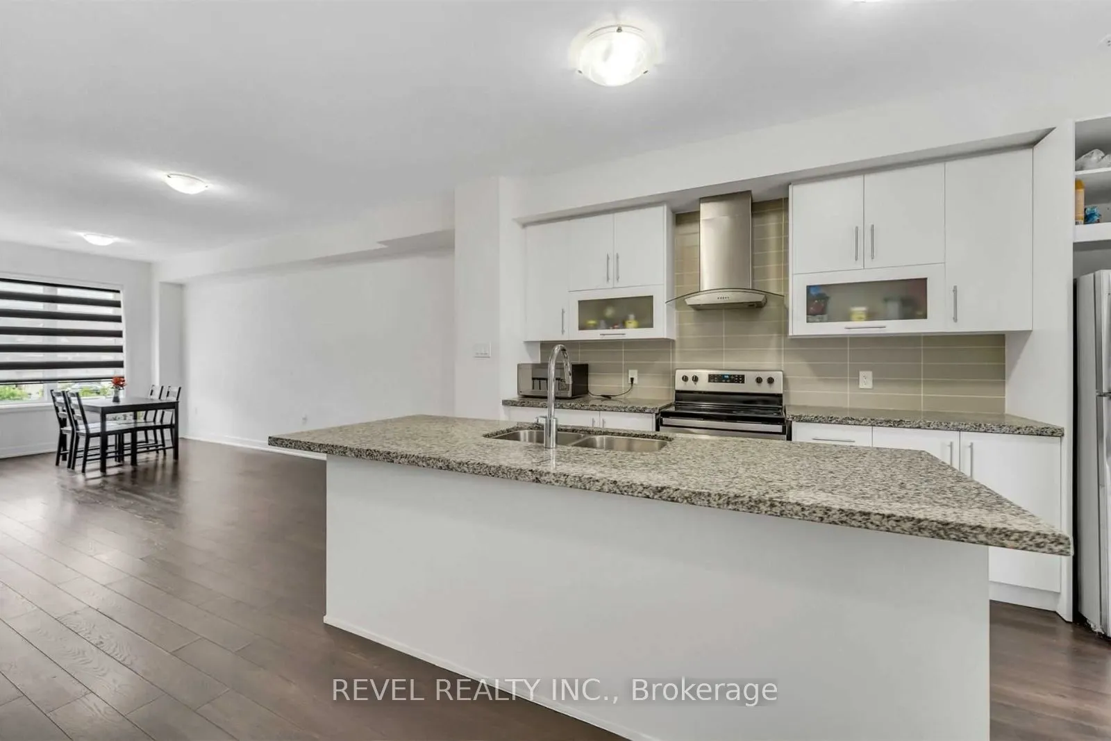 21 Donald Fleming Way