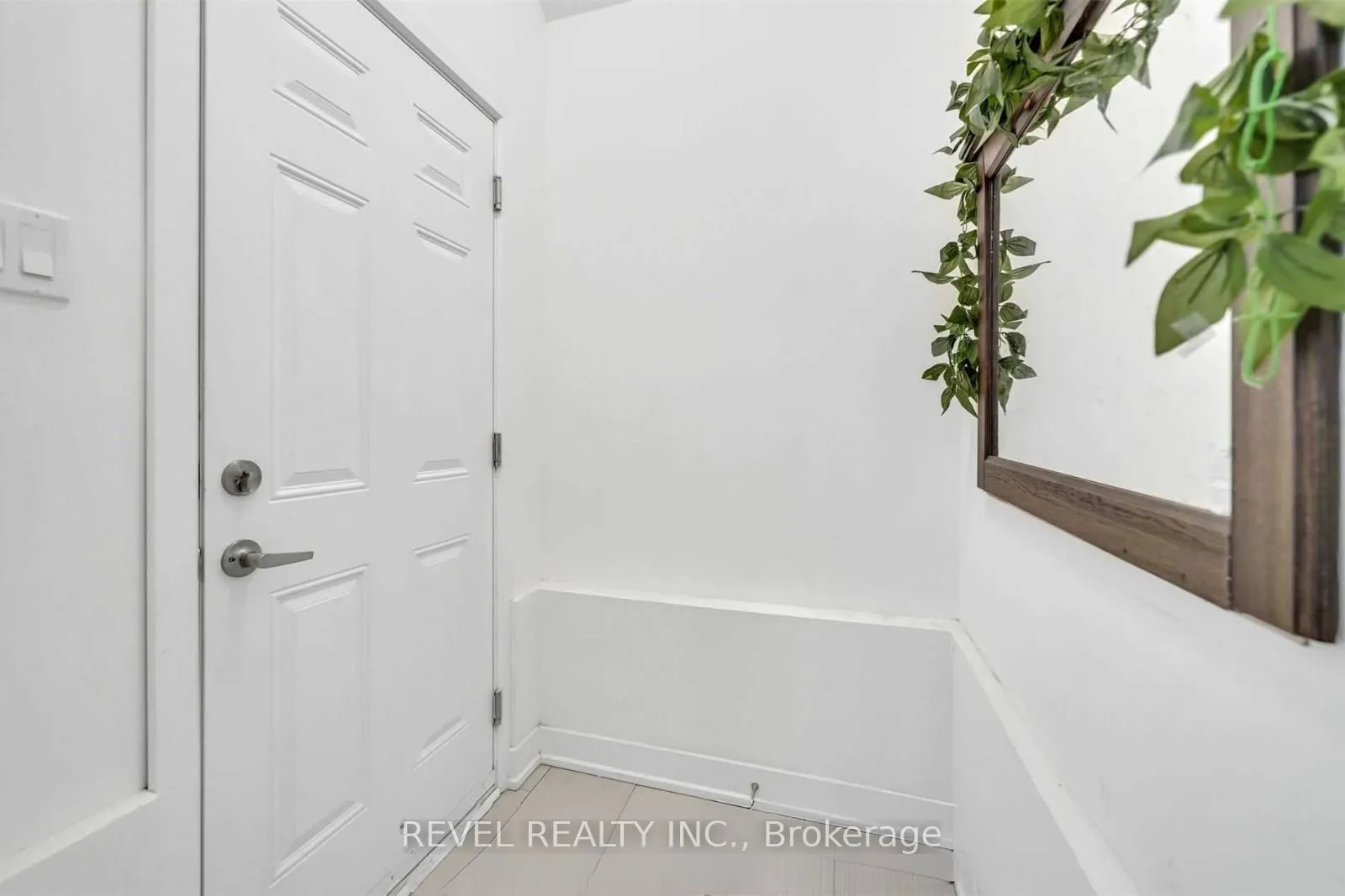 21 Donald Fleming Way