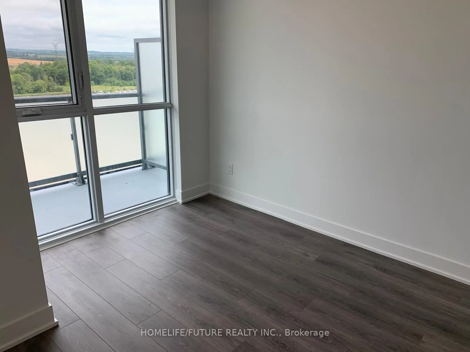 2545 Simcoe Street N, #1432