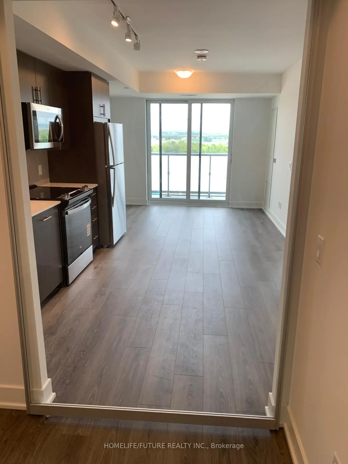 2545 Simcoe Street N, #1432