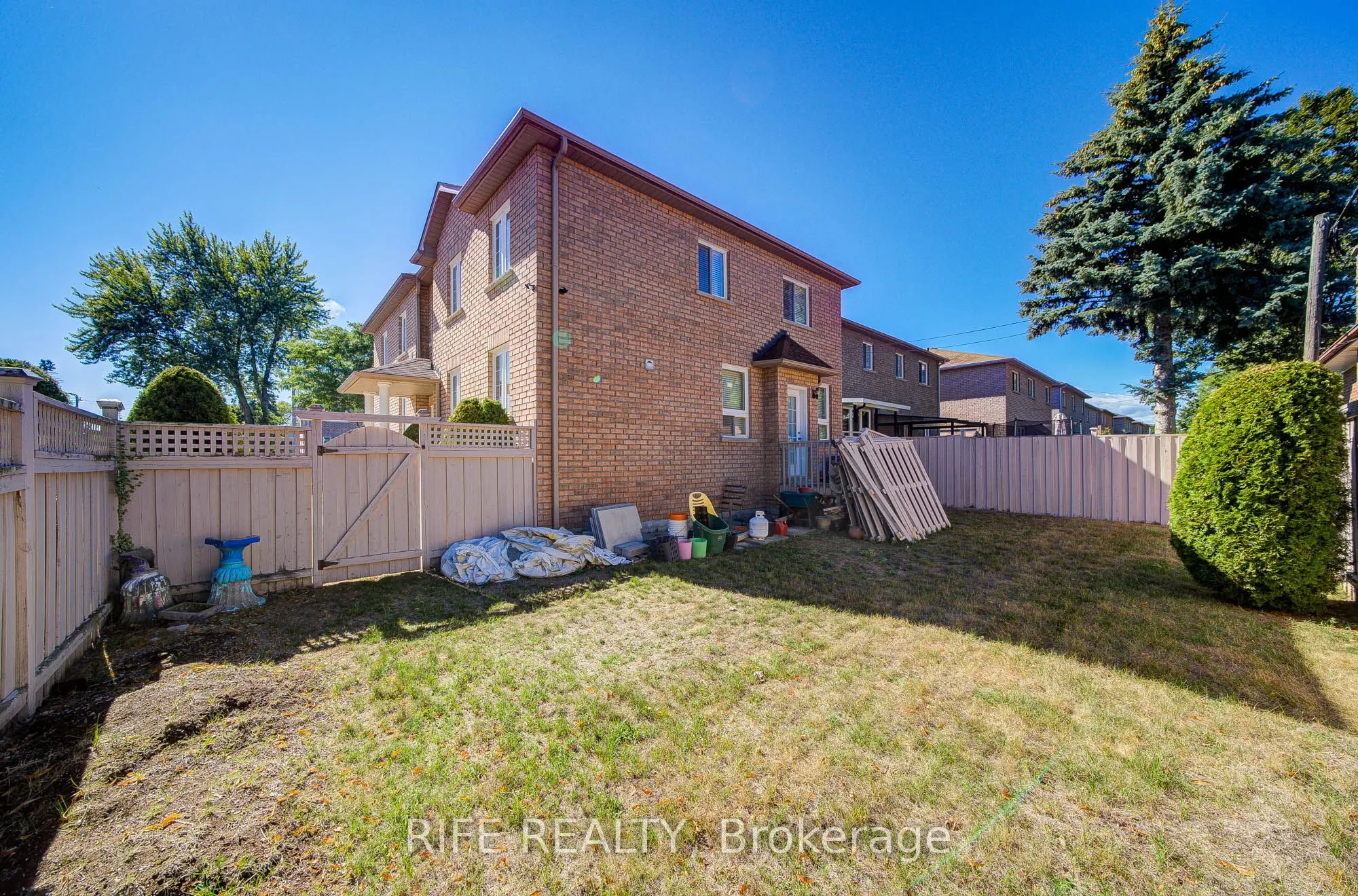 106 Craggview Drive