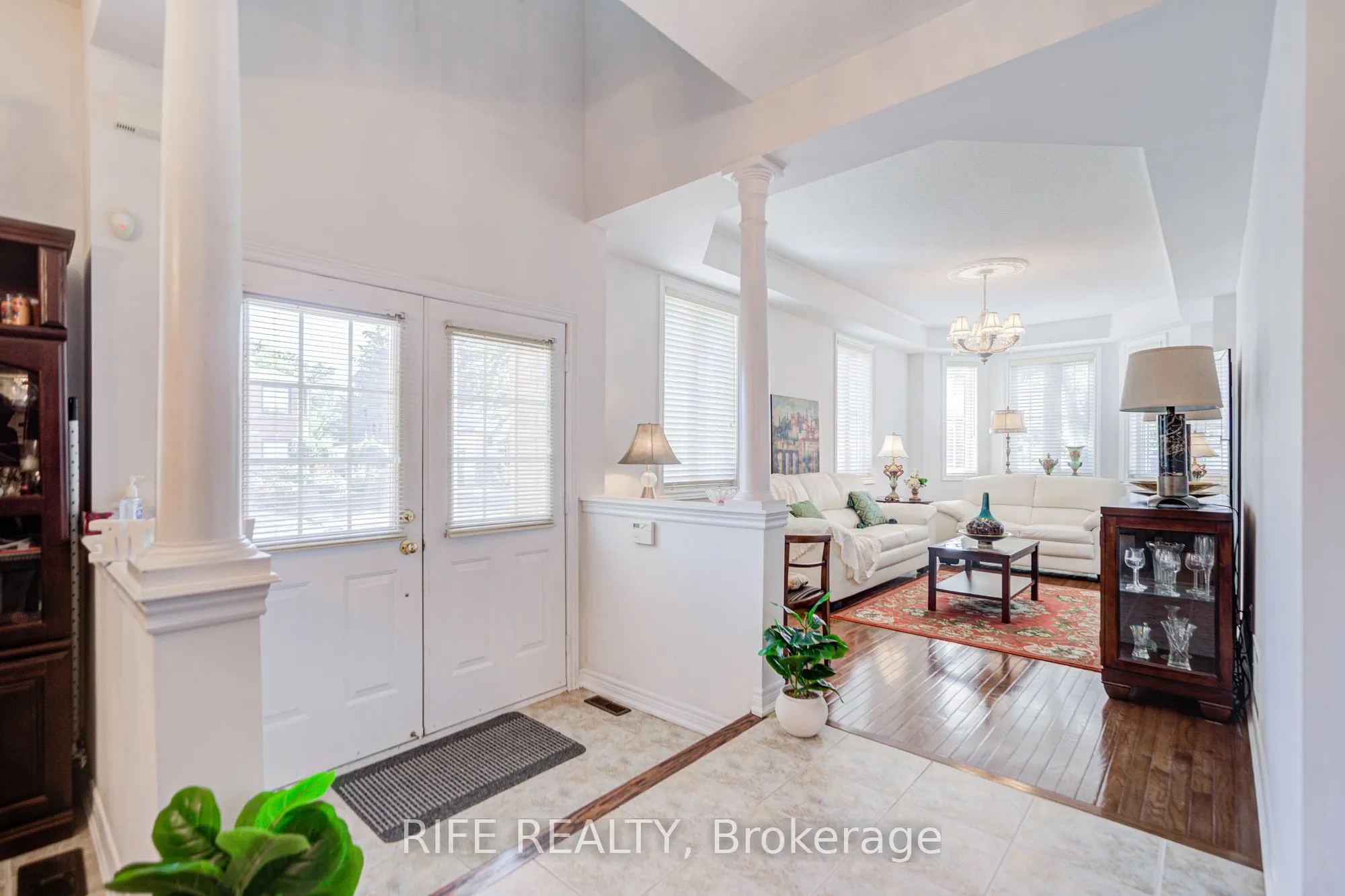 106 Craggview Drive