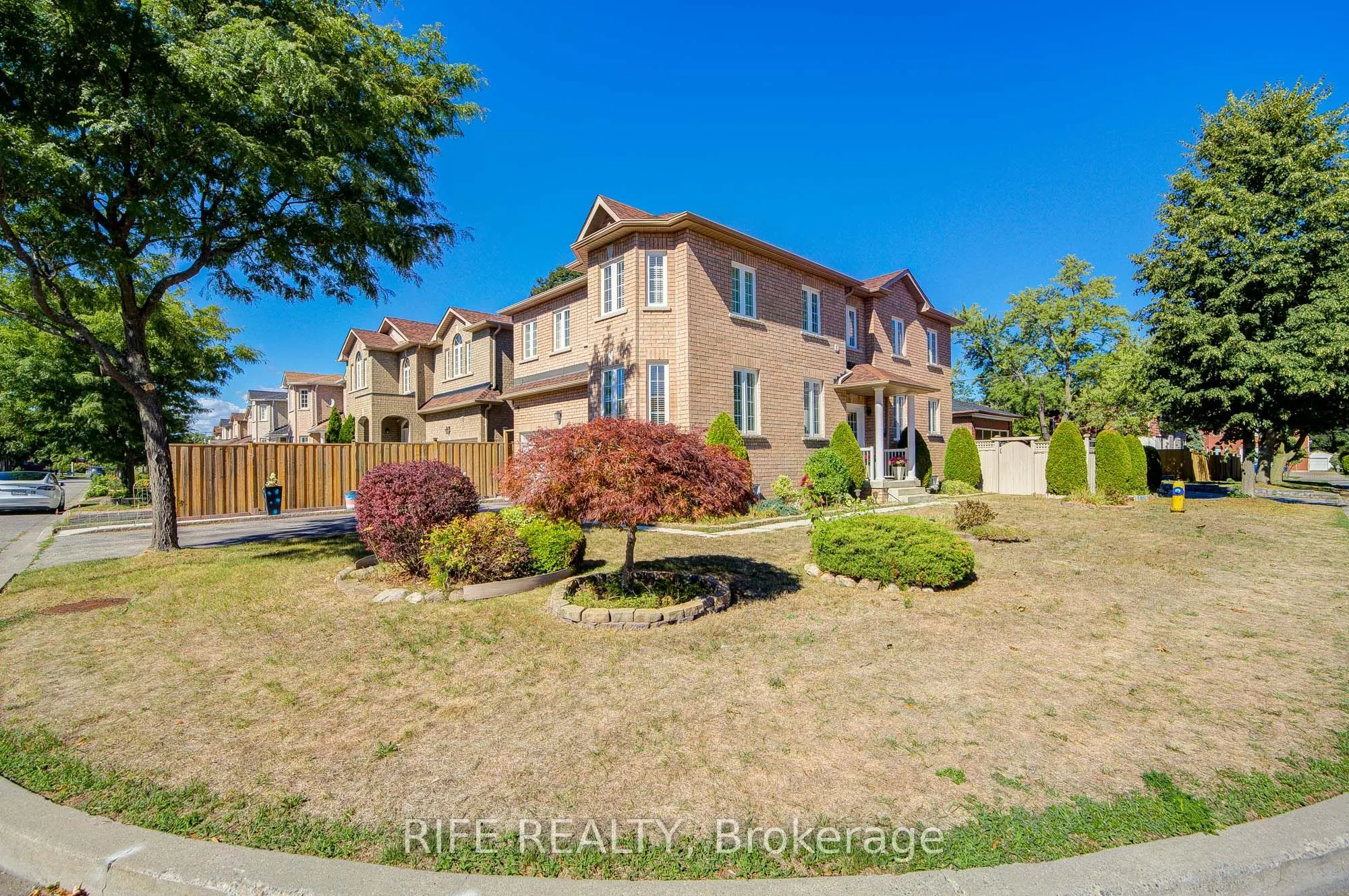 106 Craggview Drive
