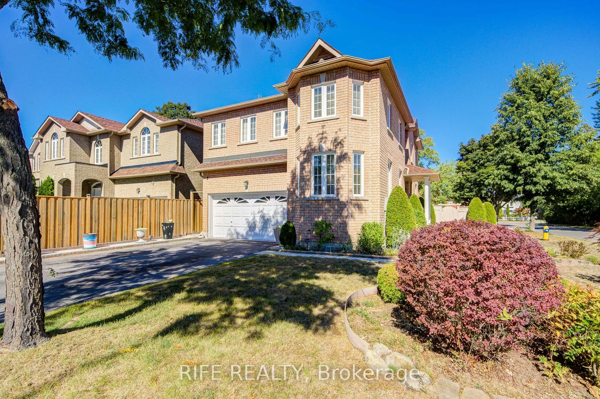106 Craggview Drive